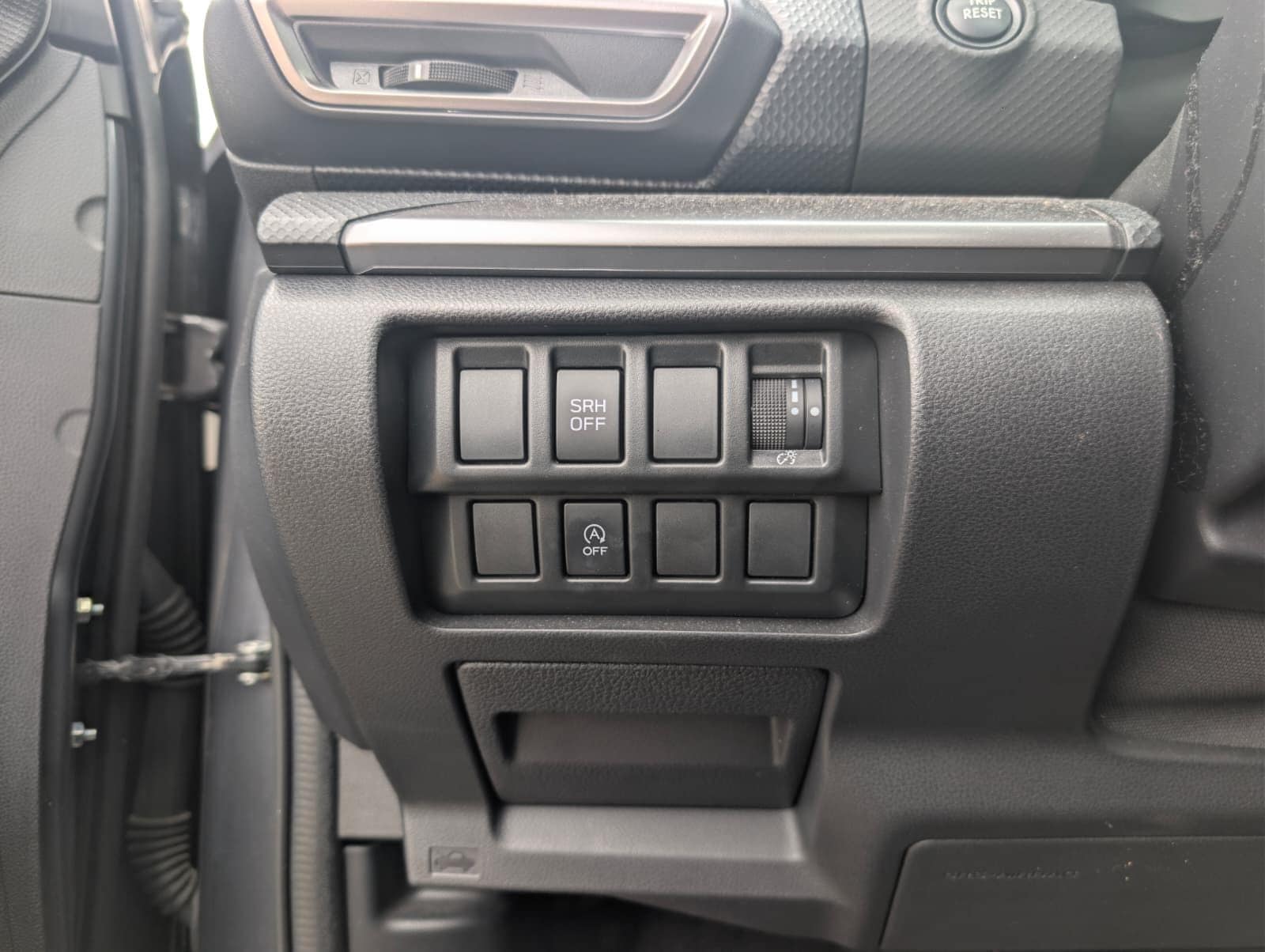 2023 SUBARU FORESTER - Image 9