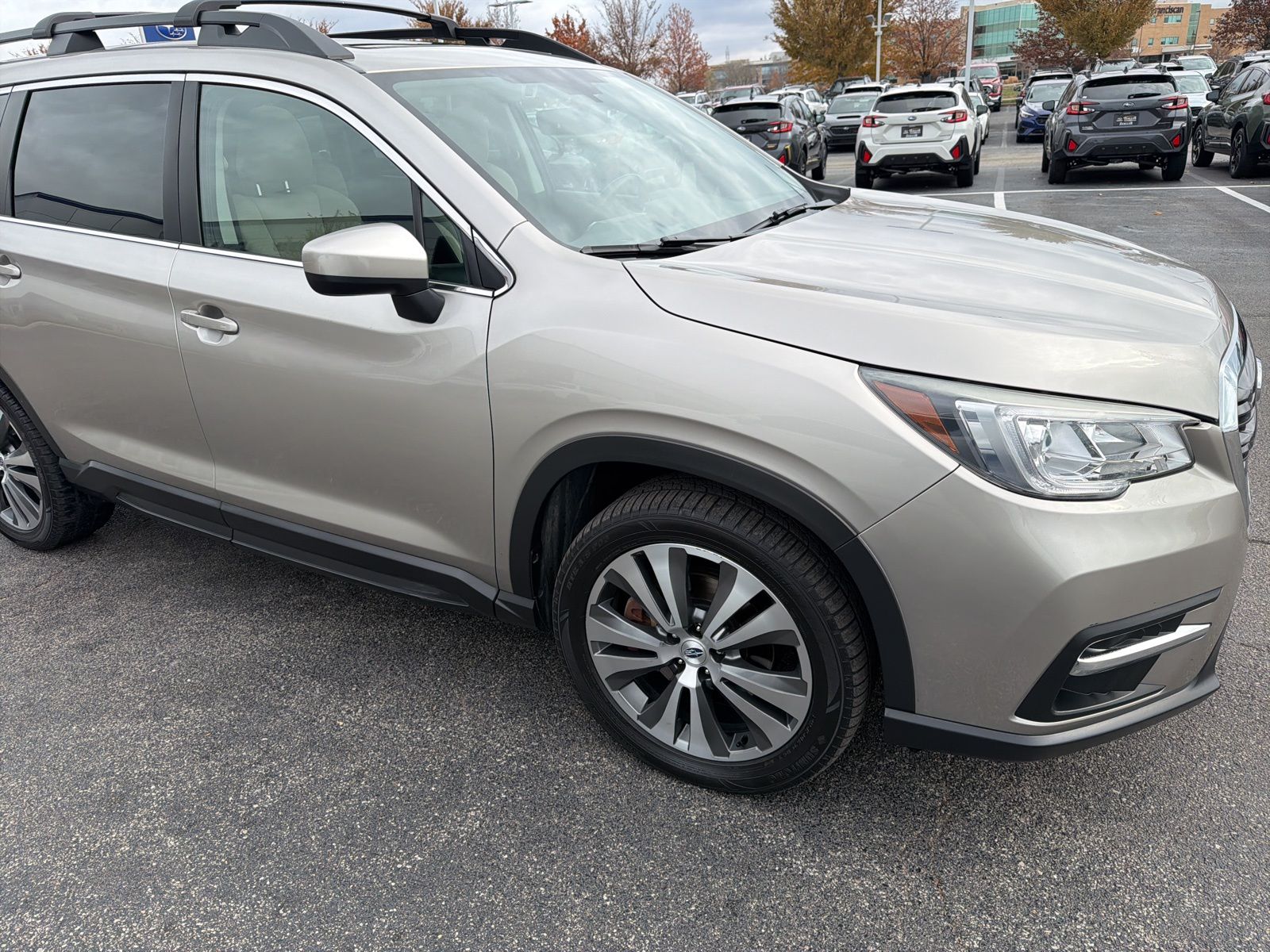 2019 Subaru Ascent Premium photo 4