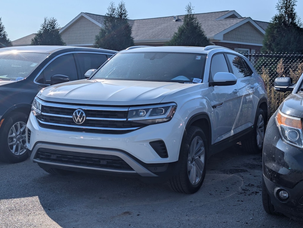 Used 2023 Volkswagen Atlas Cross Sport 2.0T SE w/Technology SUV