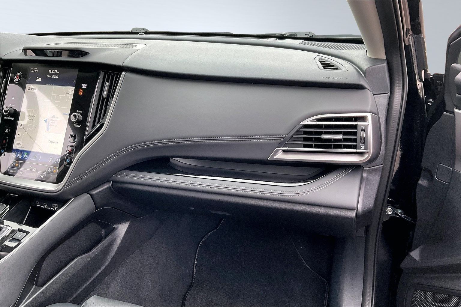 2025 SUBARU LEGACY - Image 15