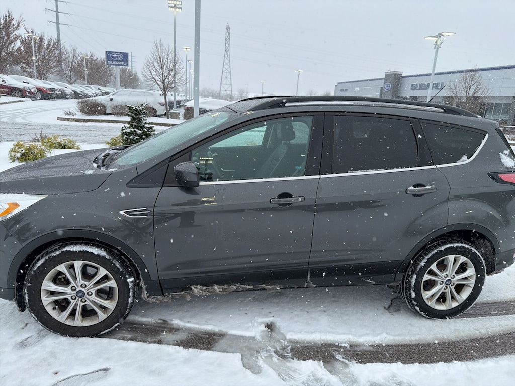 Used 2017 Ford Escape SE SUV