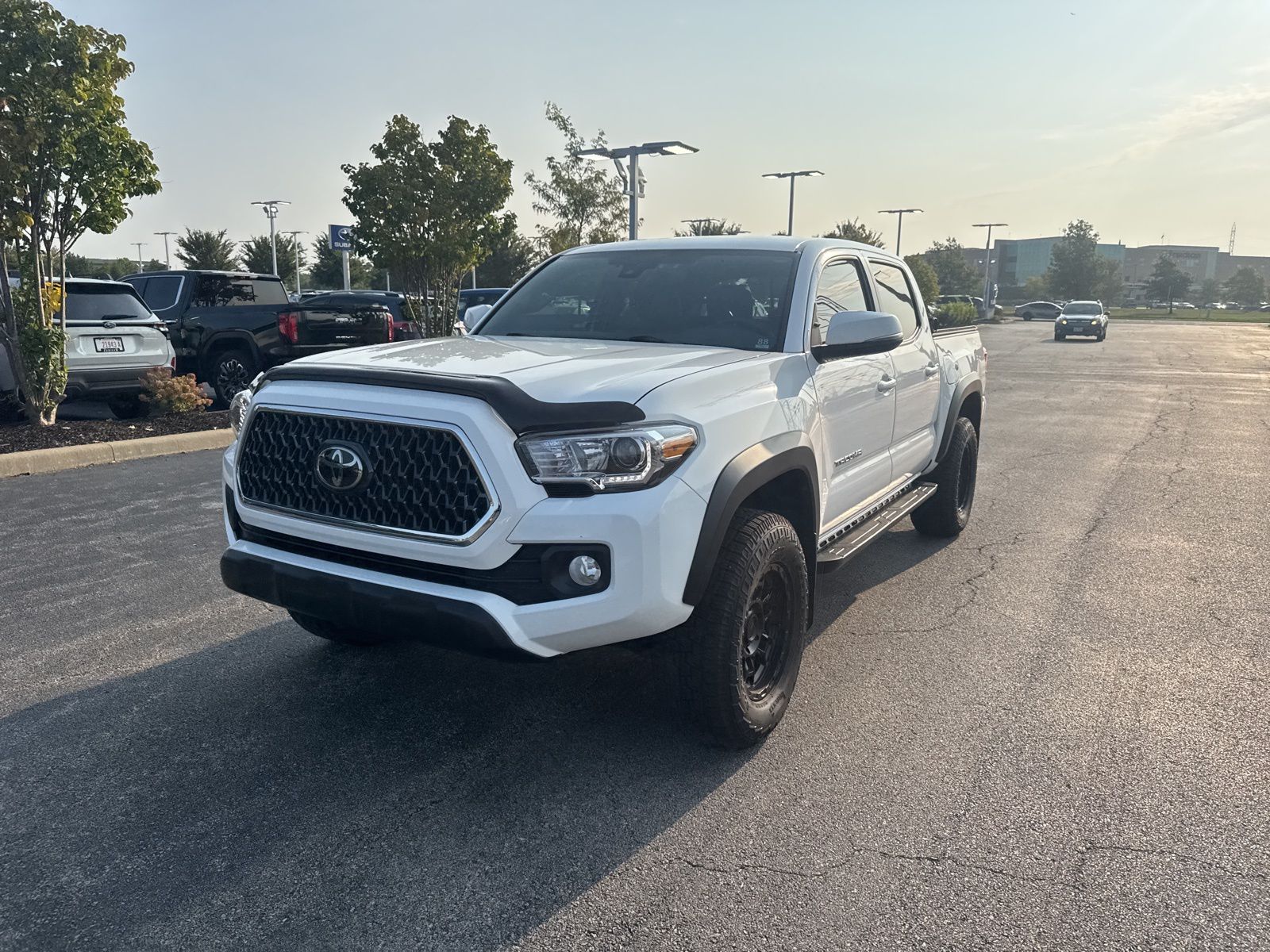 2018 Toyota Tacoma TRD Off-Road photo 3