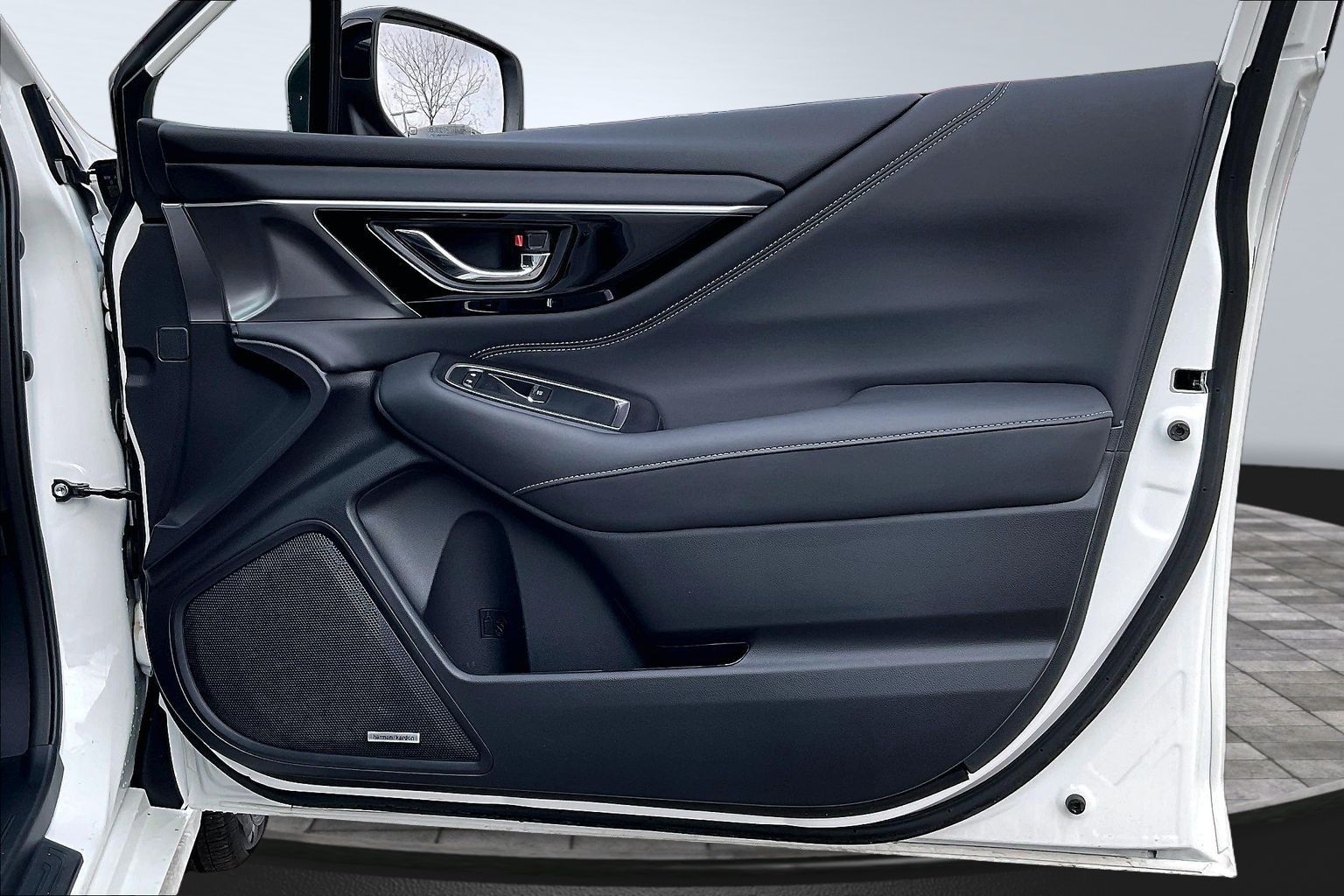 2025 SUBARU LEGACY - Image 18