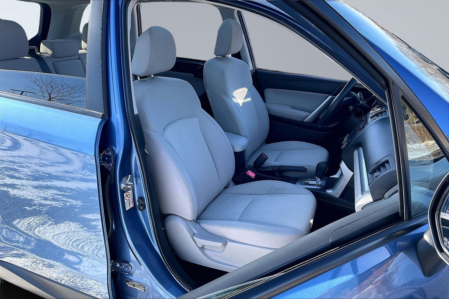 2015 SUBARU FORESTER - Image 7