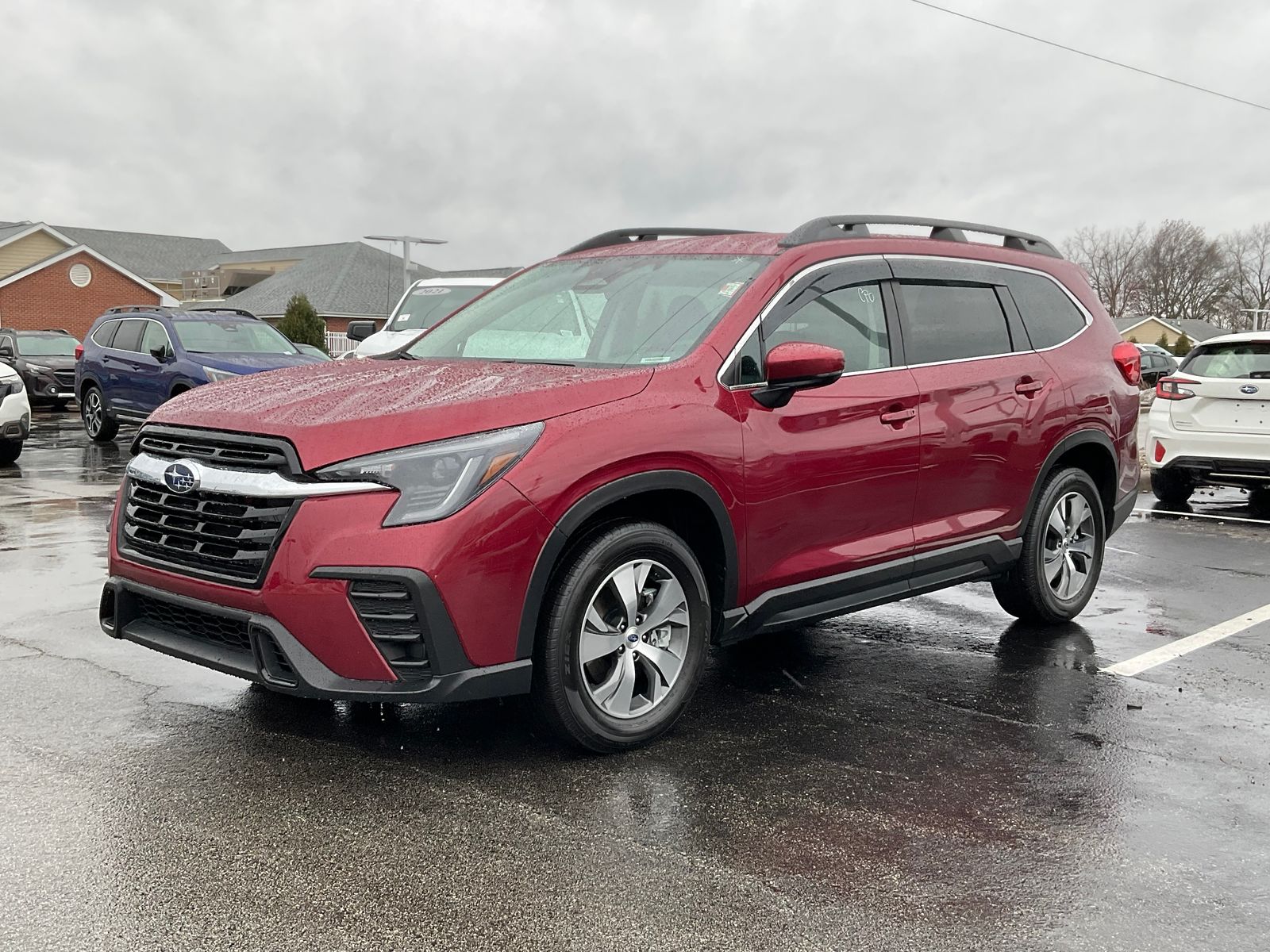 2025 Subaru Ascent Premium's photo