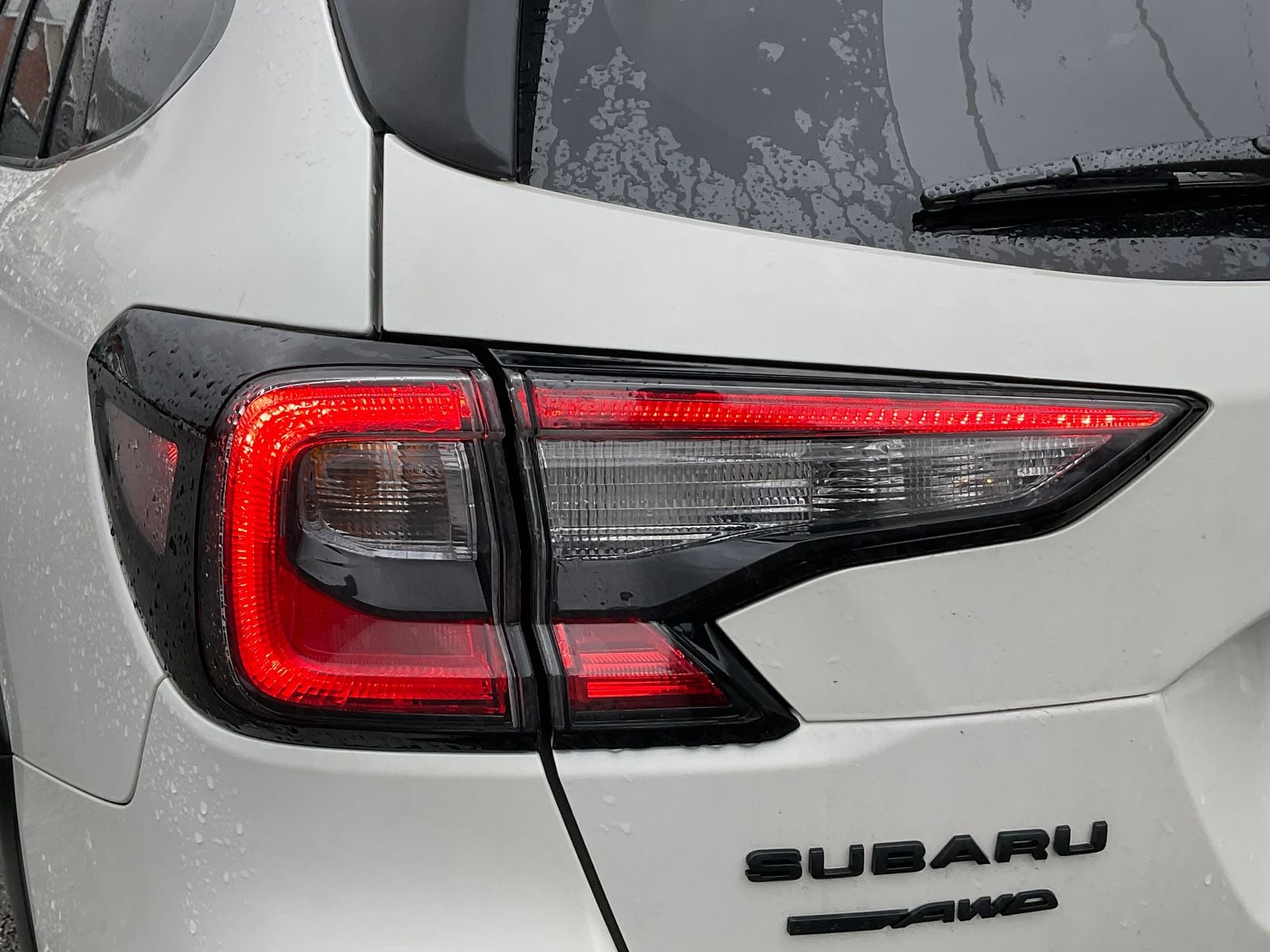2025 SUBARU OUTBACK - Image 11
