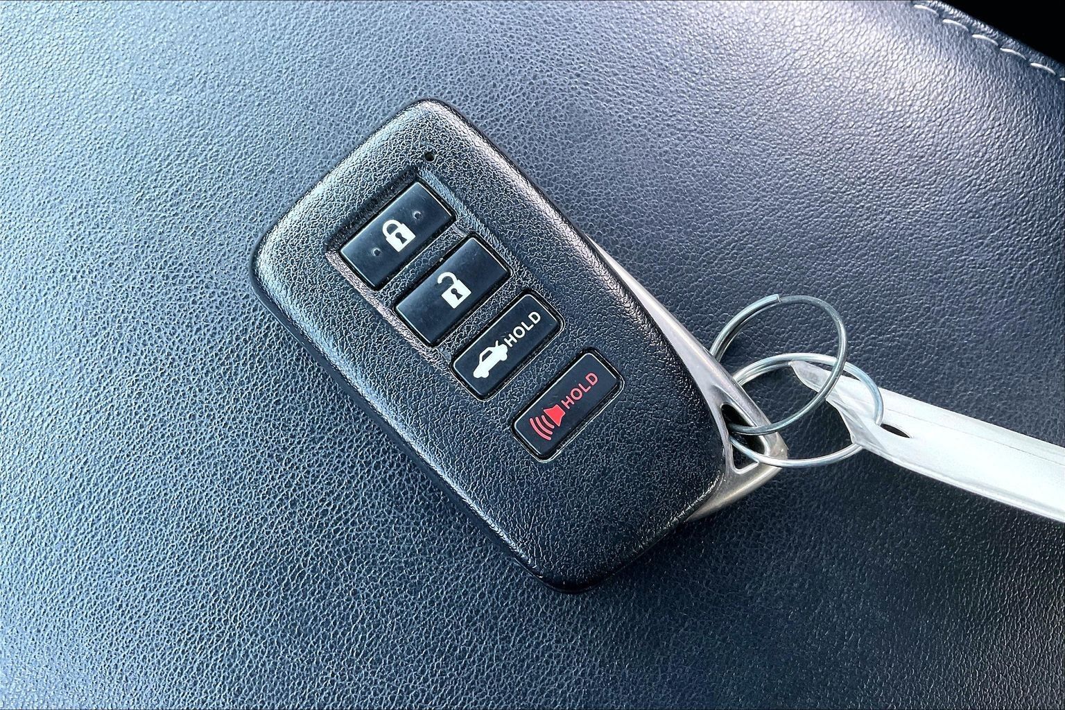 2017 LEXUS ES - Image 9