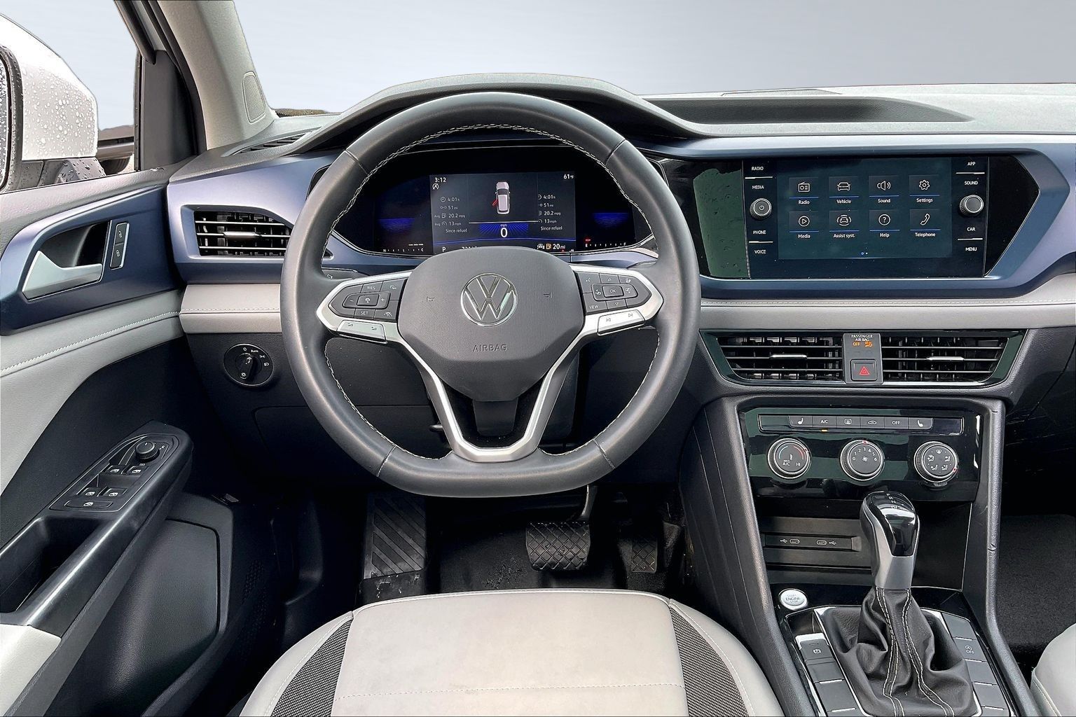 2023 VOLKSWAGEN TAOS - Image 5