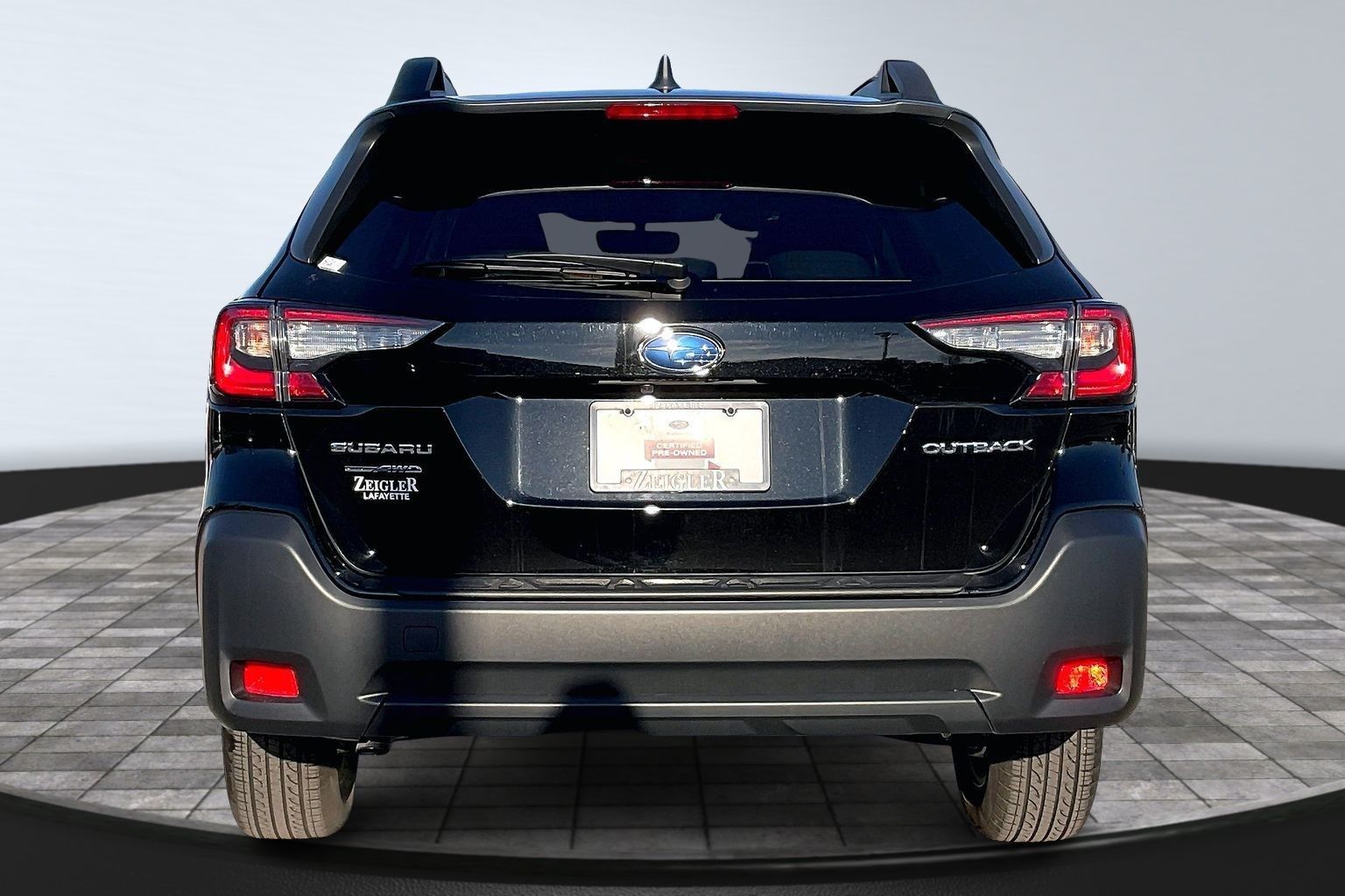 2025 SUBARU OUTBACK - Image 4