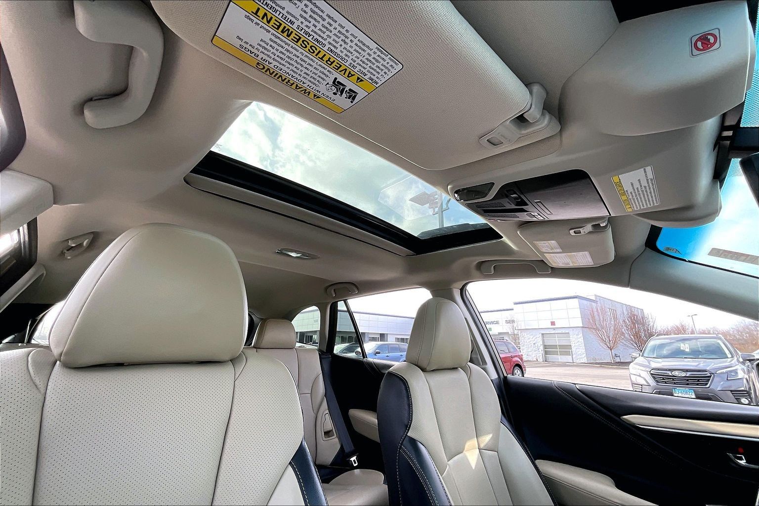 2020 SUBARU OUTBACK - Image 16