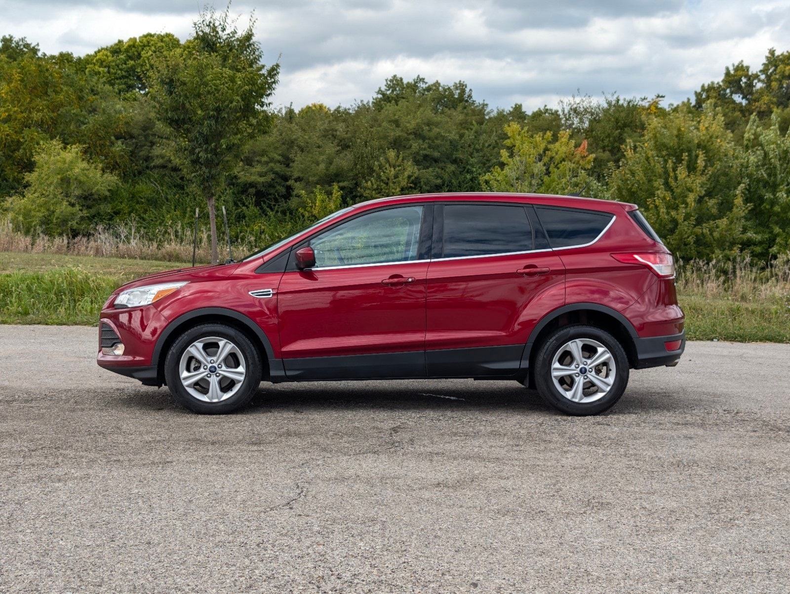 Used 2015 Ford Escape SE with VIN 1FMCU0GX0FUA91465 for sale in Lafayette, IN