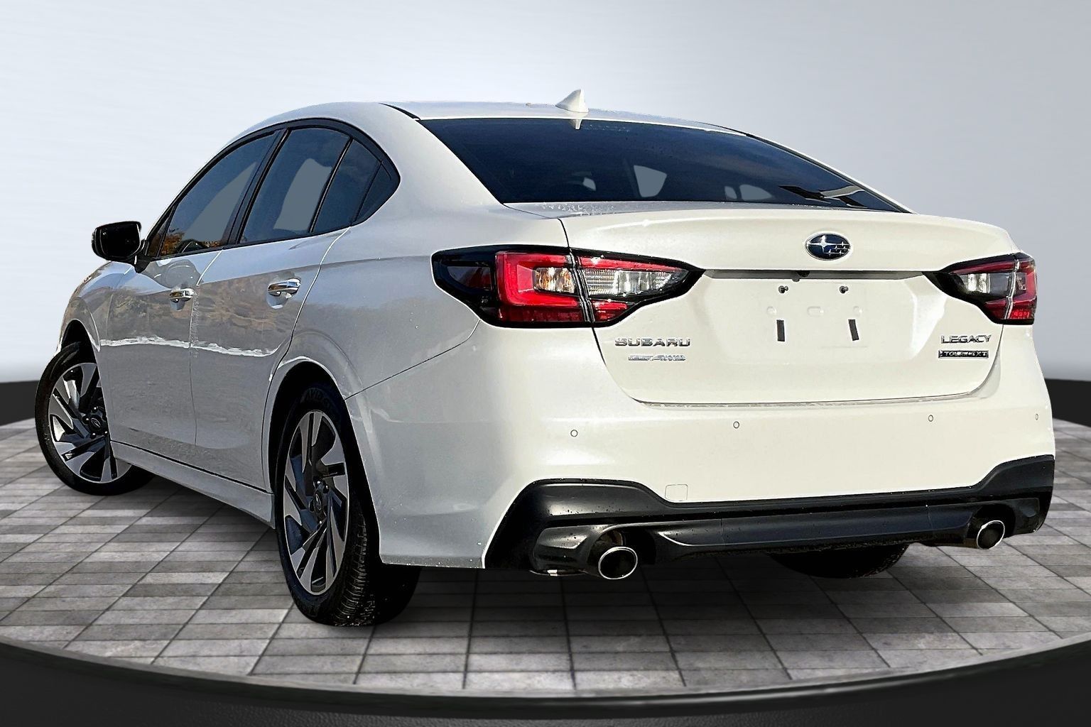 2023 SUBARU LEGACY - Image 10