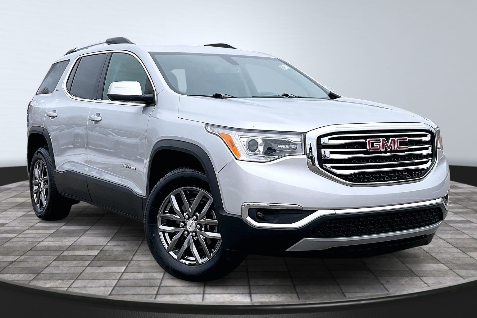 2017 GMC ACADIA - Image 10