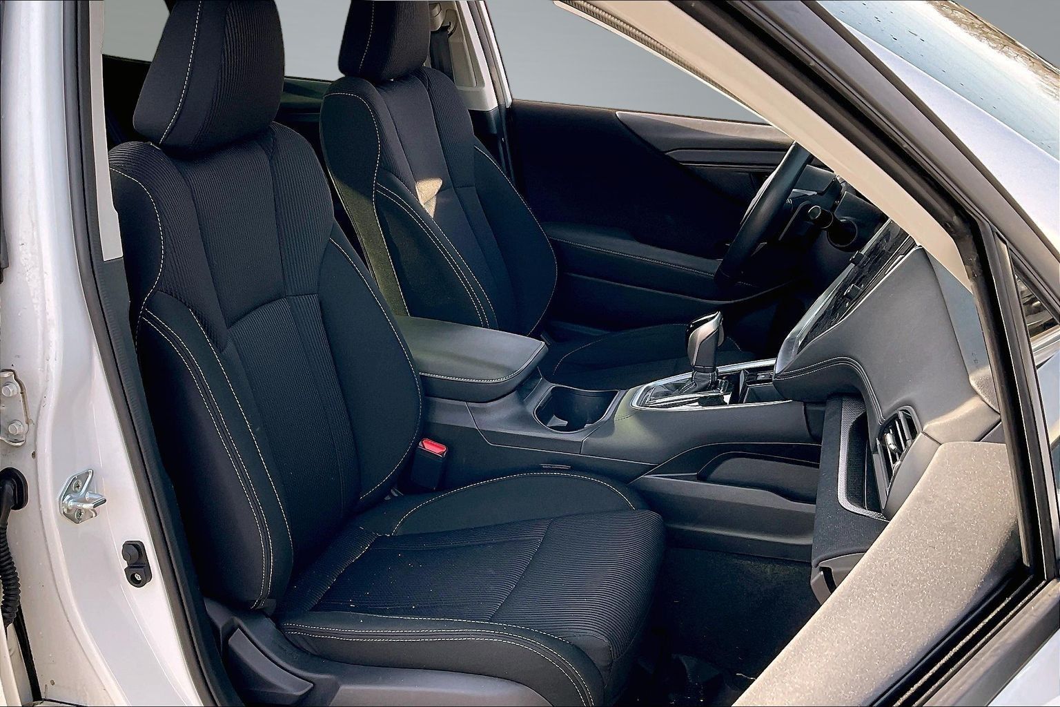 2023 SUBARU LEGACY - Image 5