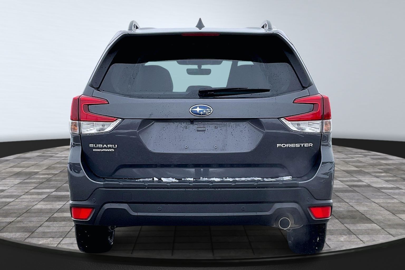2023 SUBARU FORESTER - Image 4