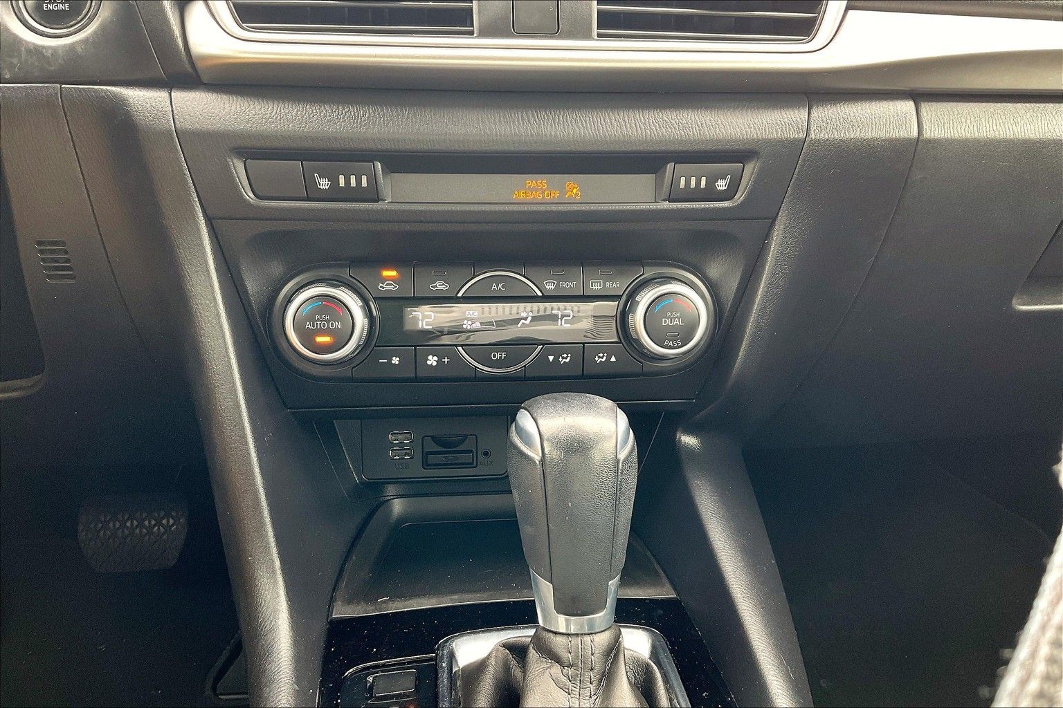 2017 MAZDA MAZDA3 - Image 22