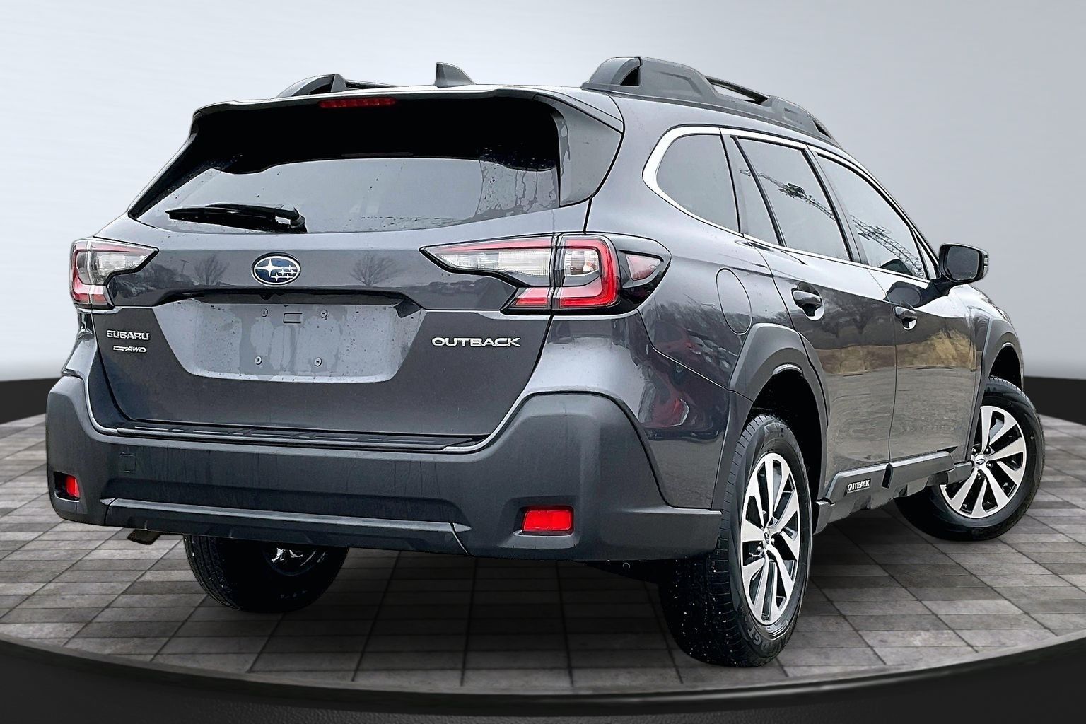 2024 SUBARU OUTBACK - Image 2