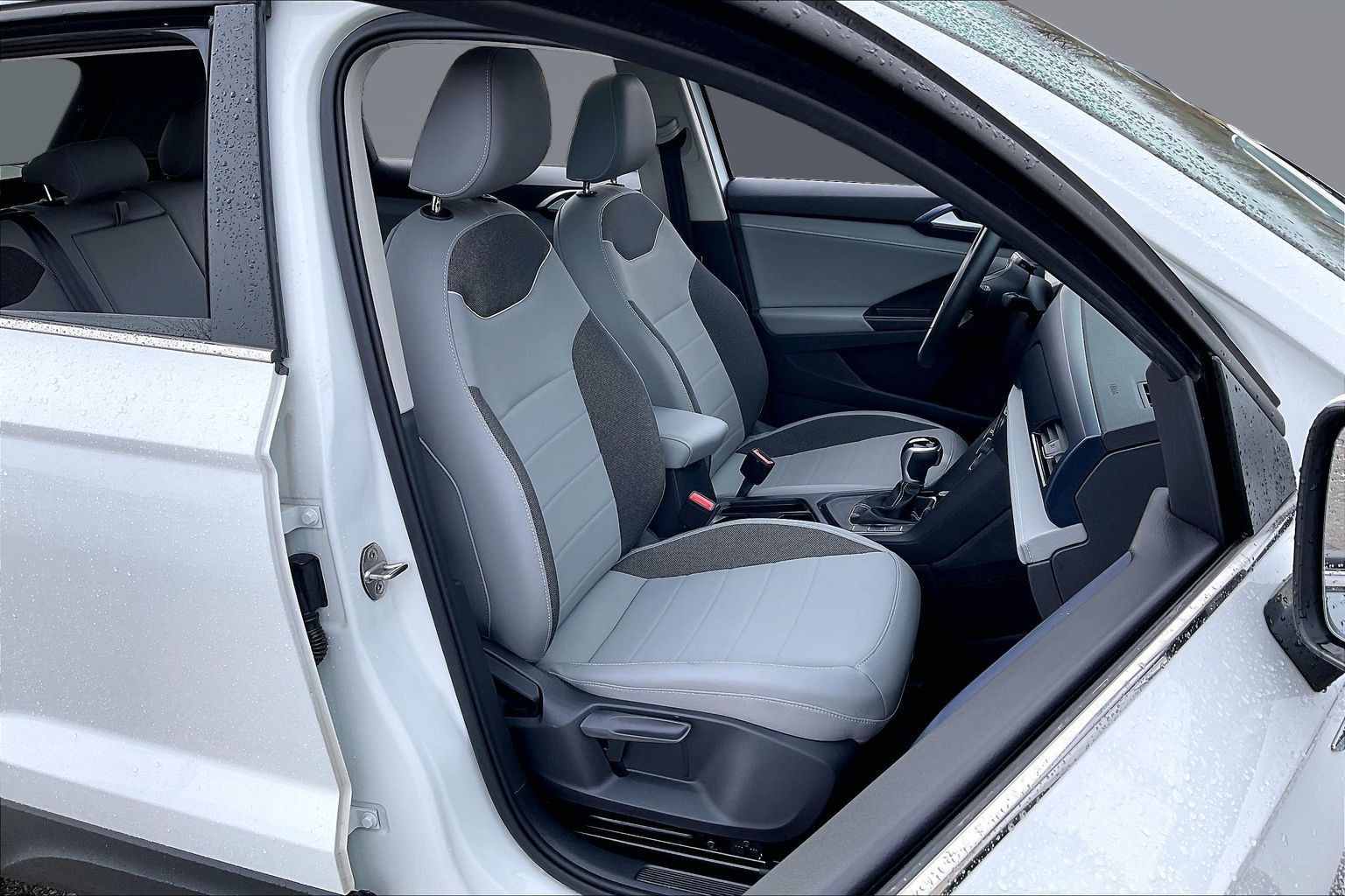 2023 VOLKSWAGEN TAOS - Image 7