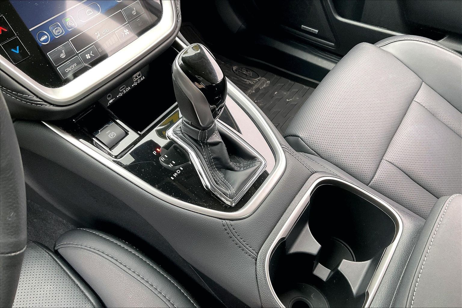 2025 SUBARU LEGACY - Image 13