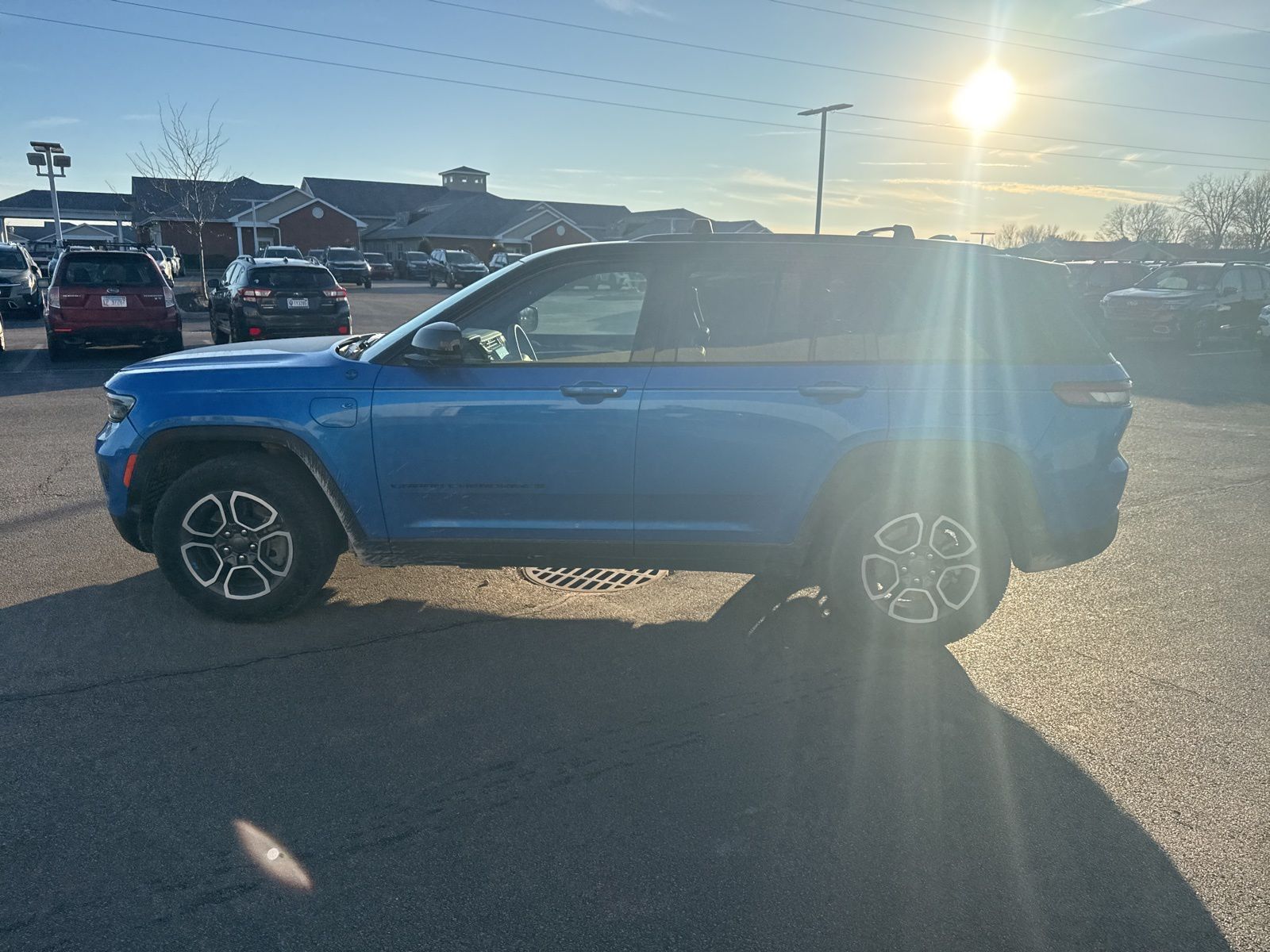 2022 JEEP GRAND CHEROKEE - Image 16