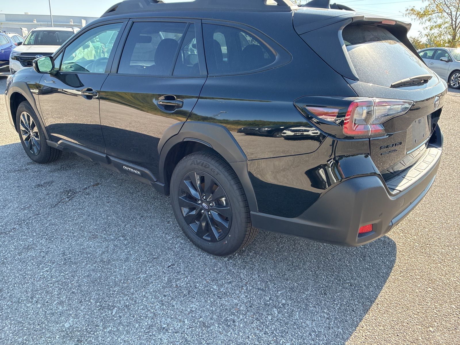 2025 SUBARU OUTBACK - Image 11