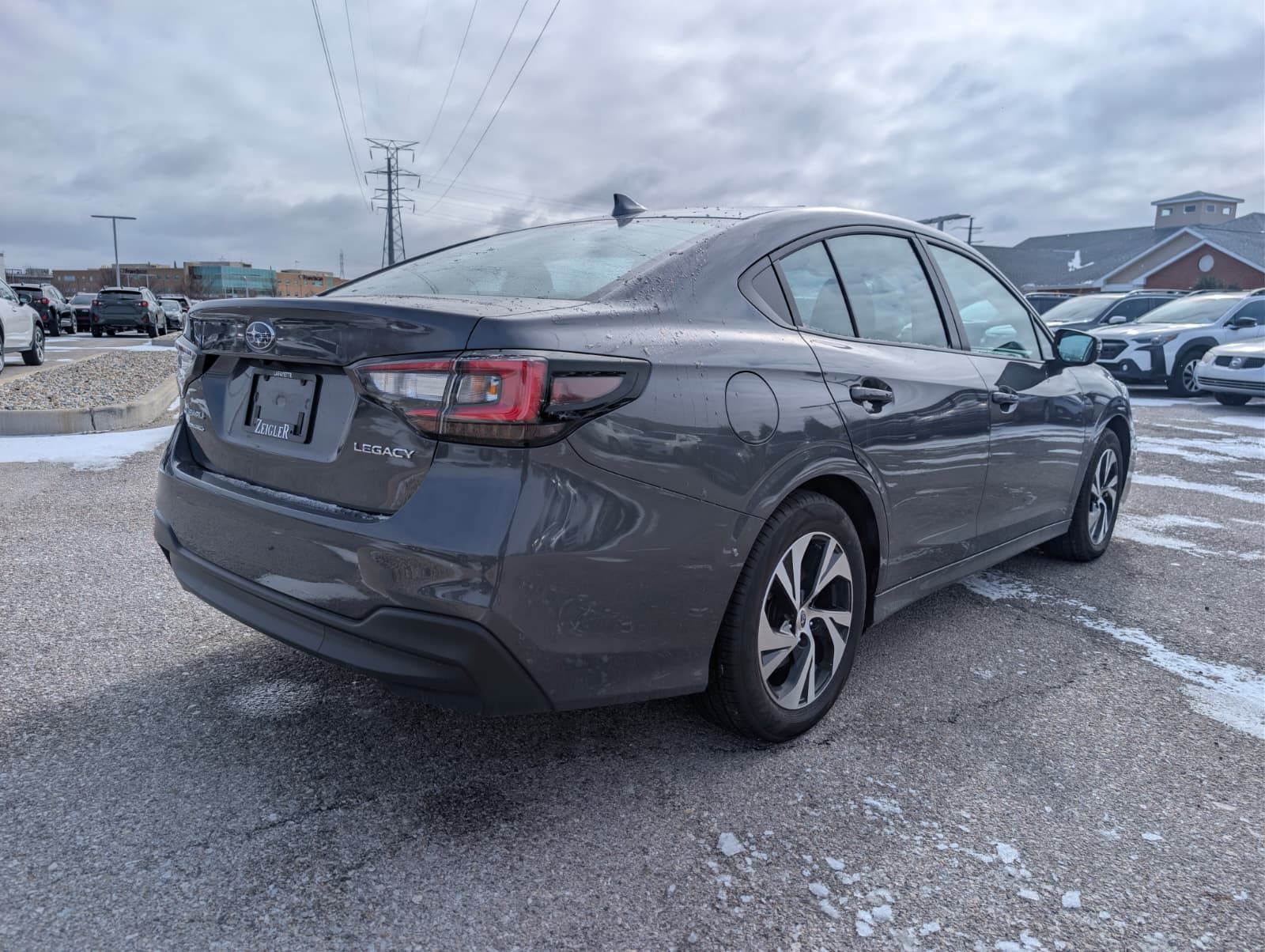 2025 SUBARU LEGACY - Image 9