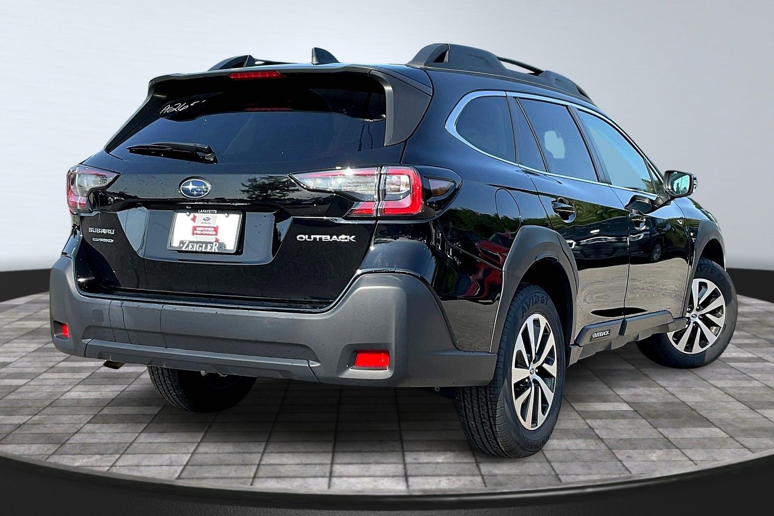 2024 Subaru Outback Premium photo 2