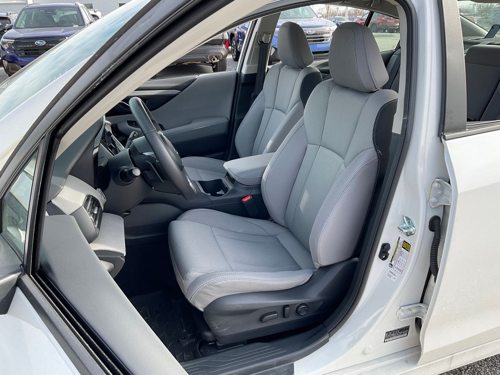 2025 SUBARU LEGACY - Image 28