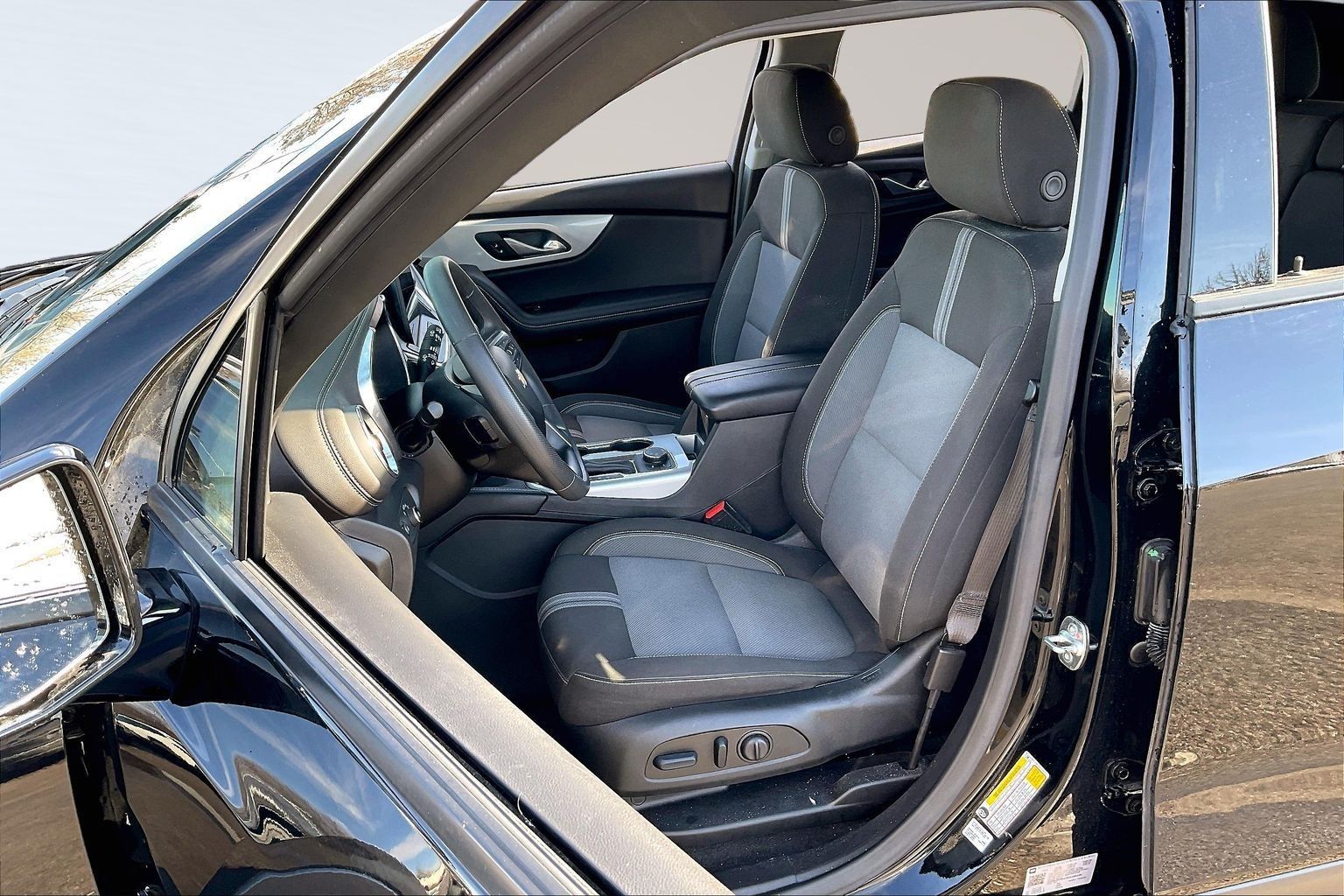 2024 CHEVROLET BLAZER - Image 25