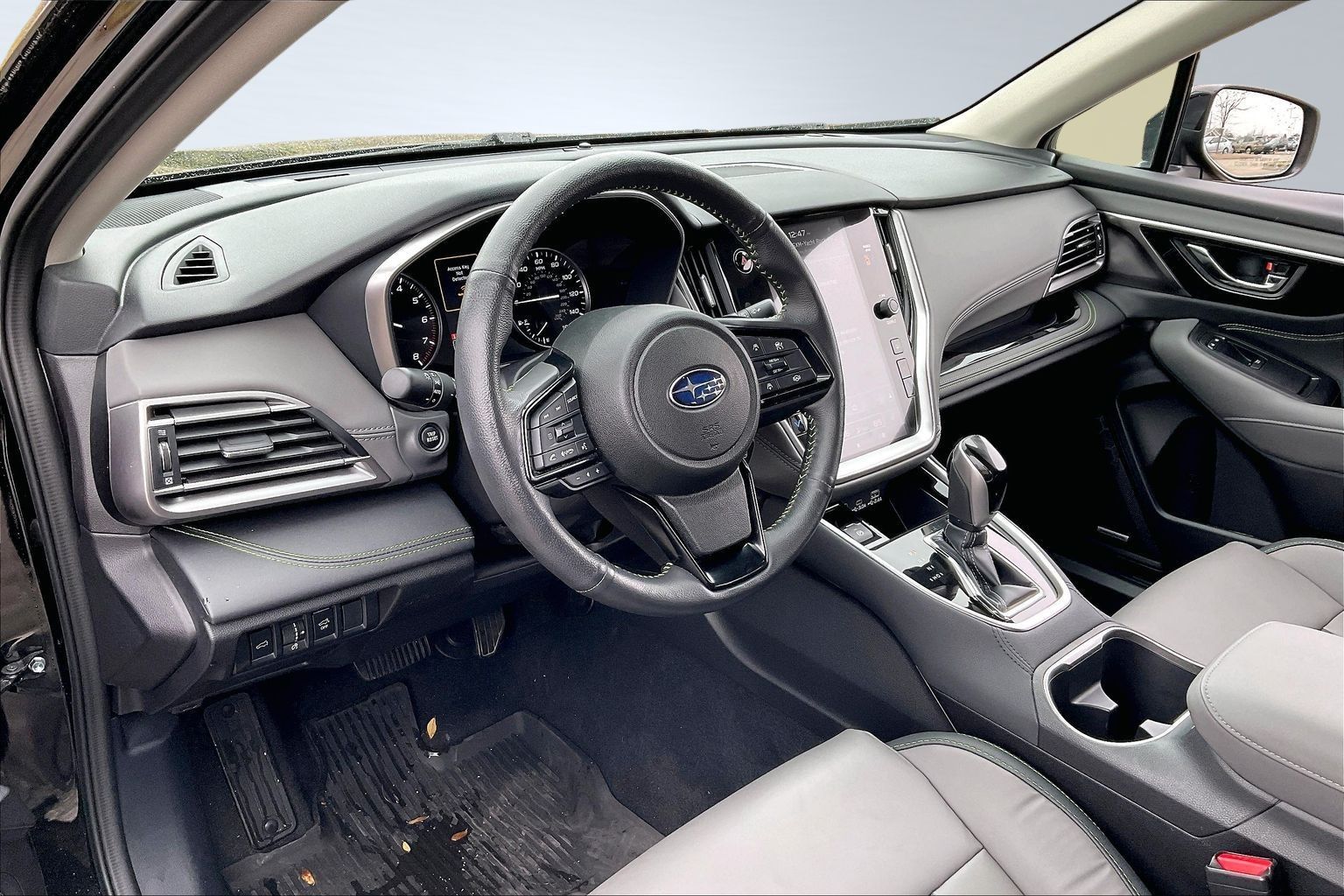 2025 SUBARU OUTBACK - Image 12