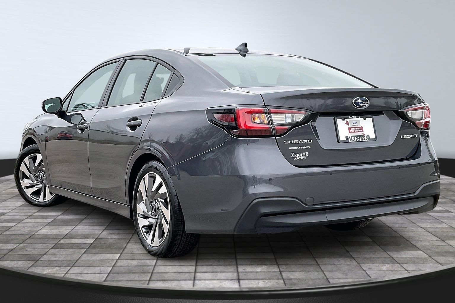 2025 SUBARU LEGACY - Image 11