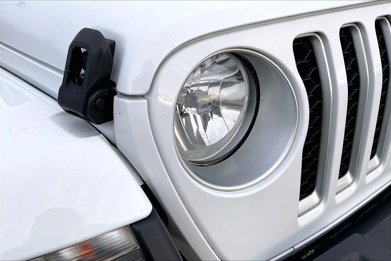 2022 JEEP GLADIATOR - Image 25