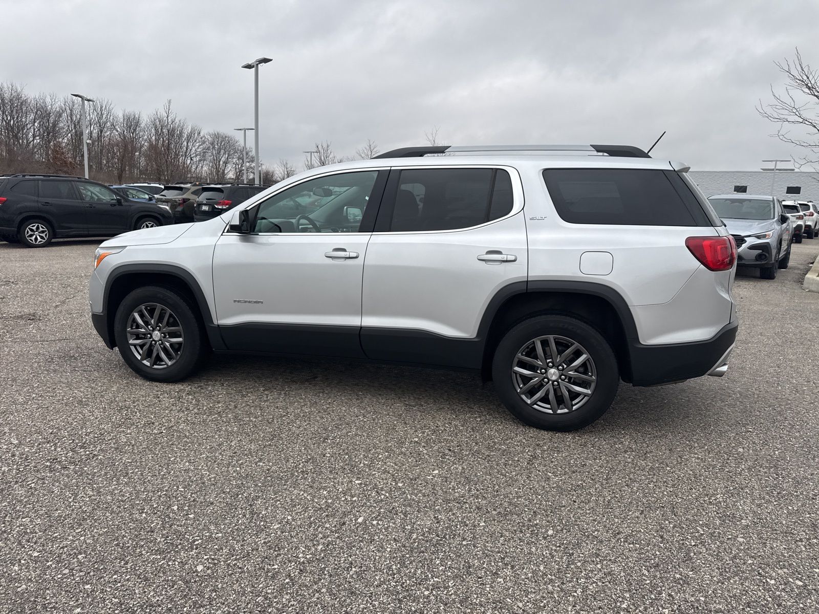 2017 GMC ACADIA - Image 17