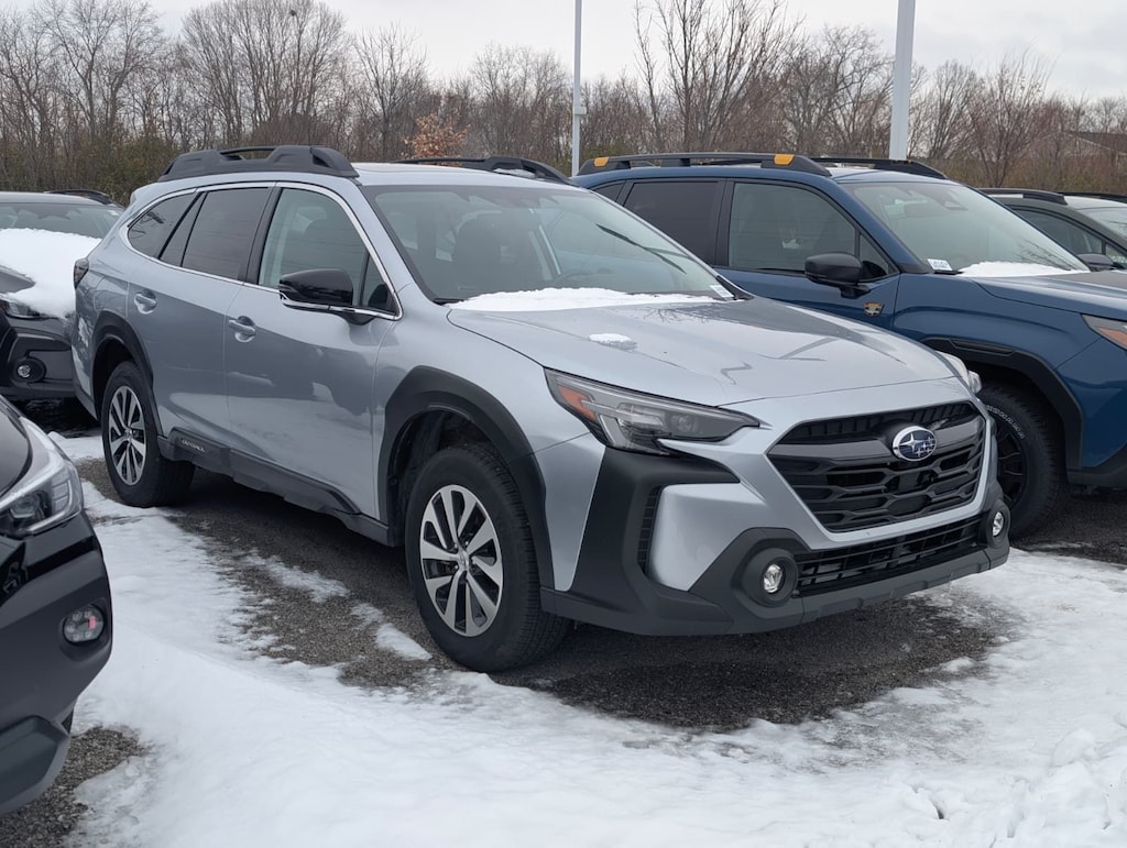 Used 2025 Subaru Outback Premium SUV