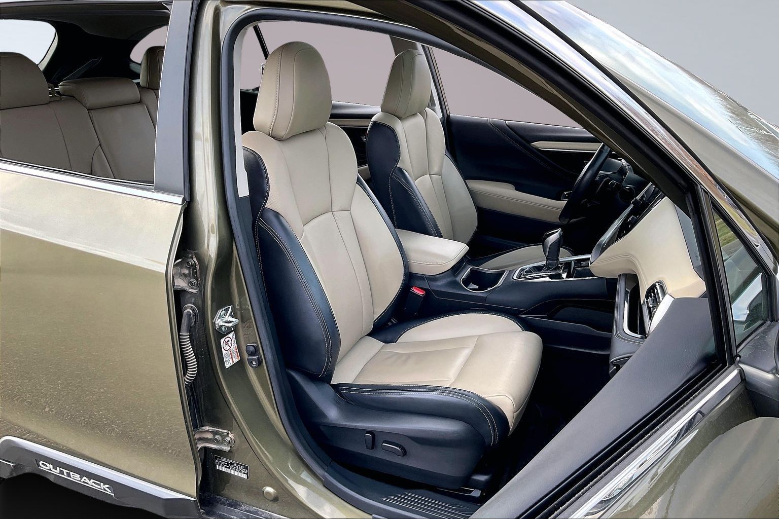 2020 SUBARU OUTBACK - Image 7