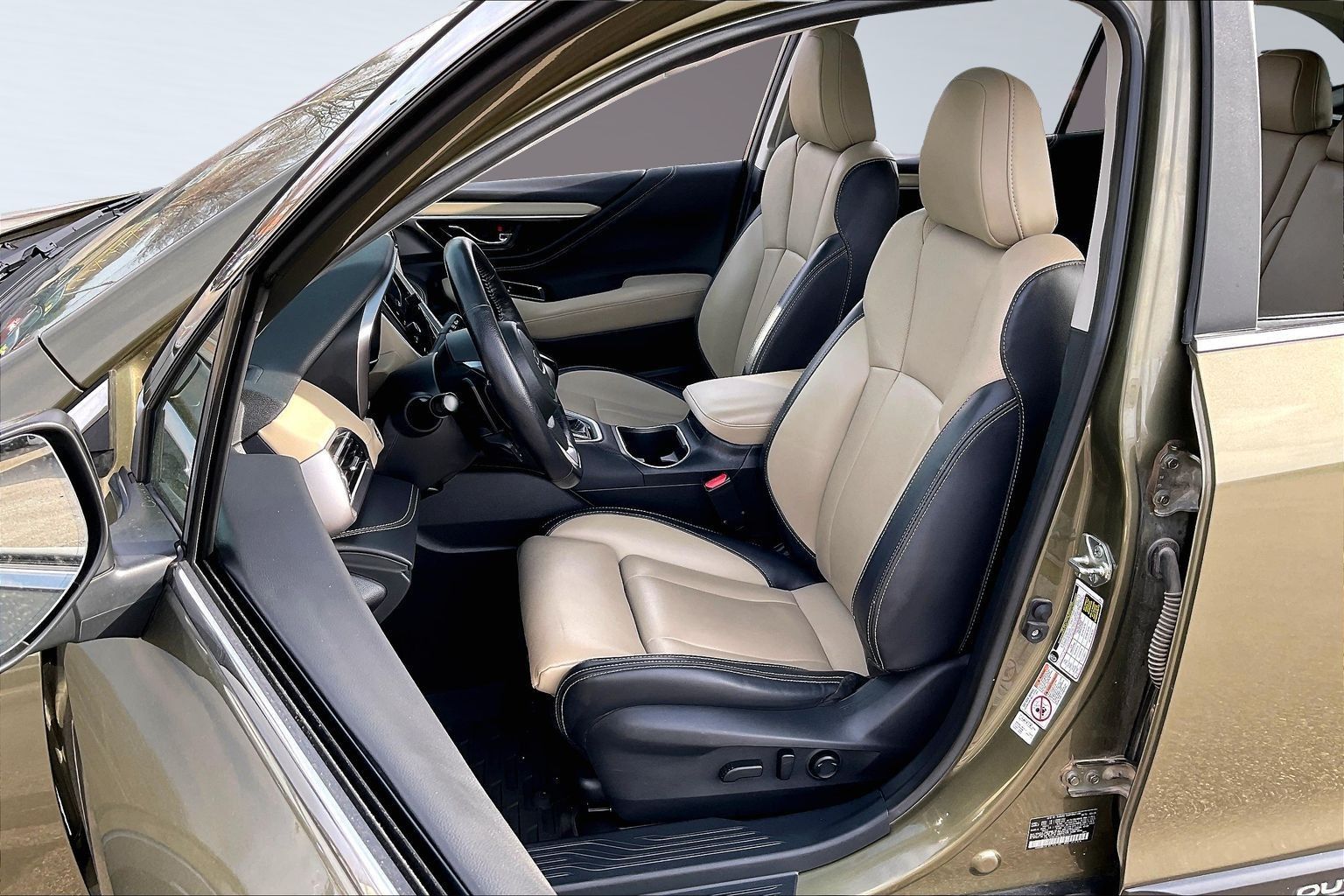 2020 SUBARU OUTBACK - Image 26