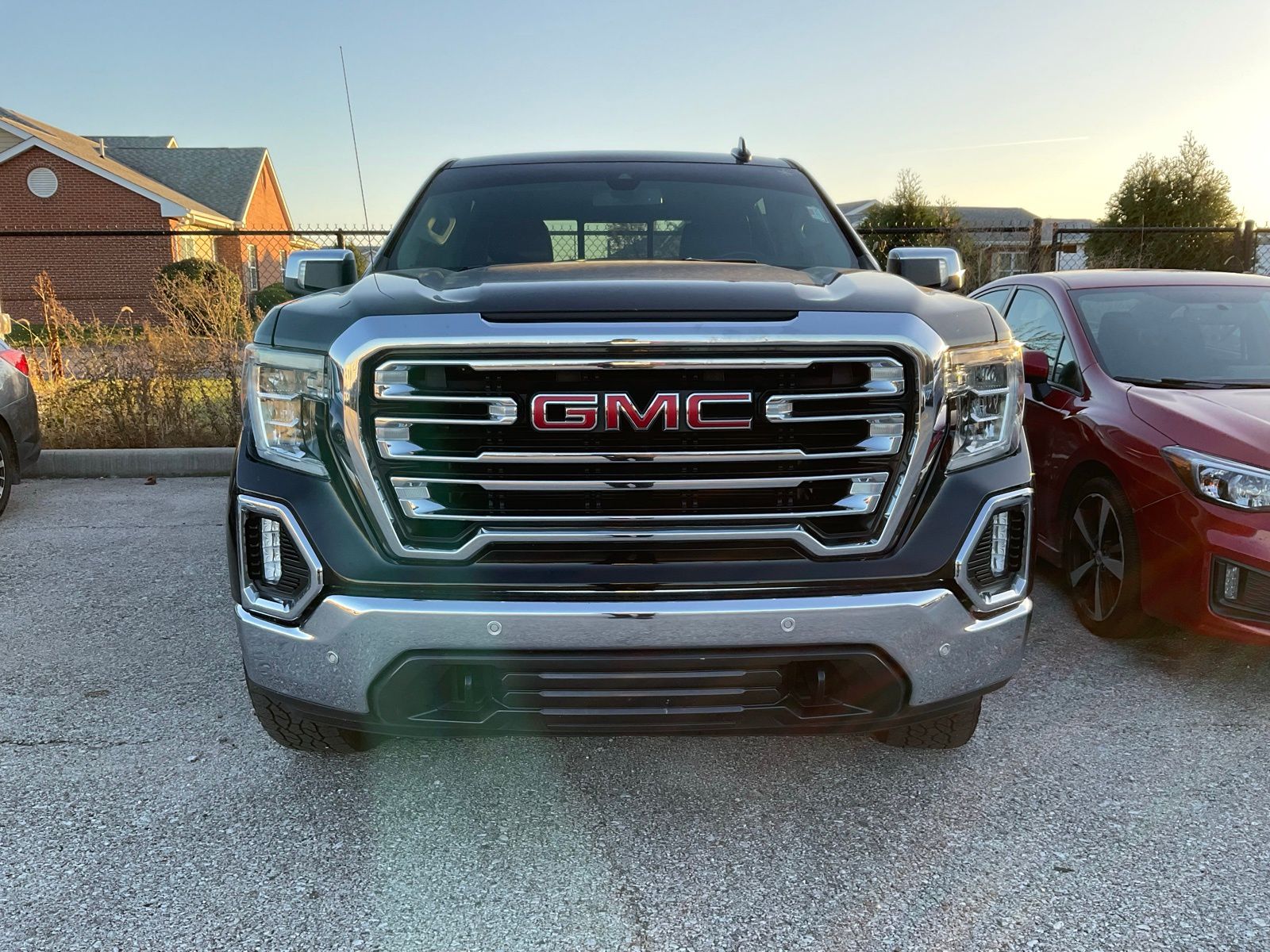 2019 Gmc Sierra 1500 SLT photo 2