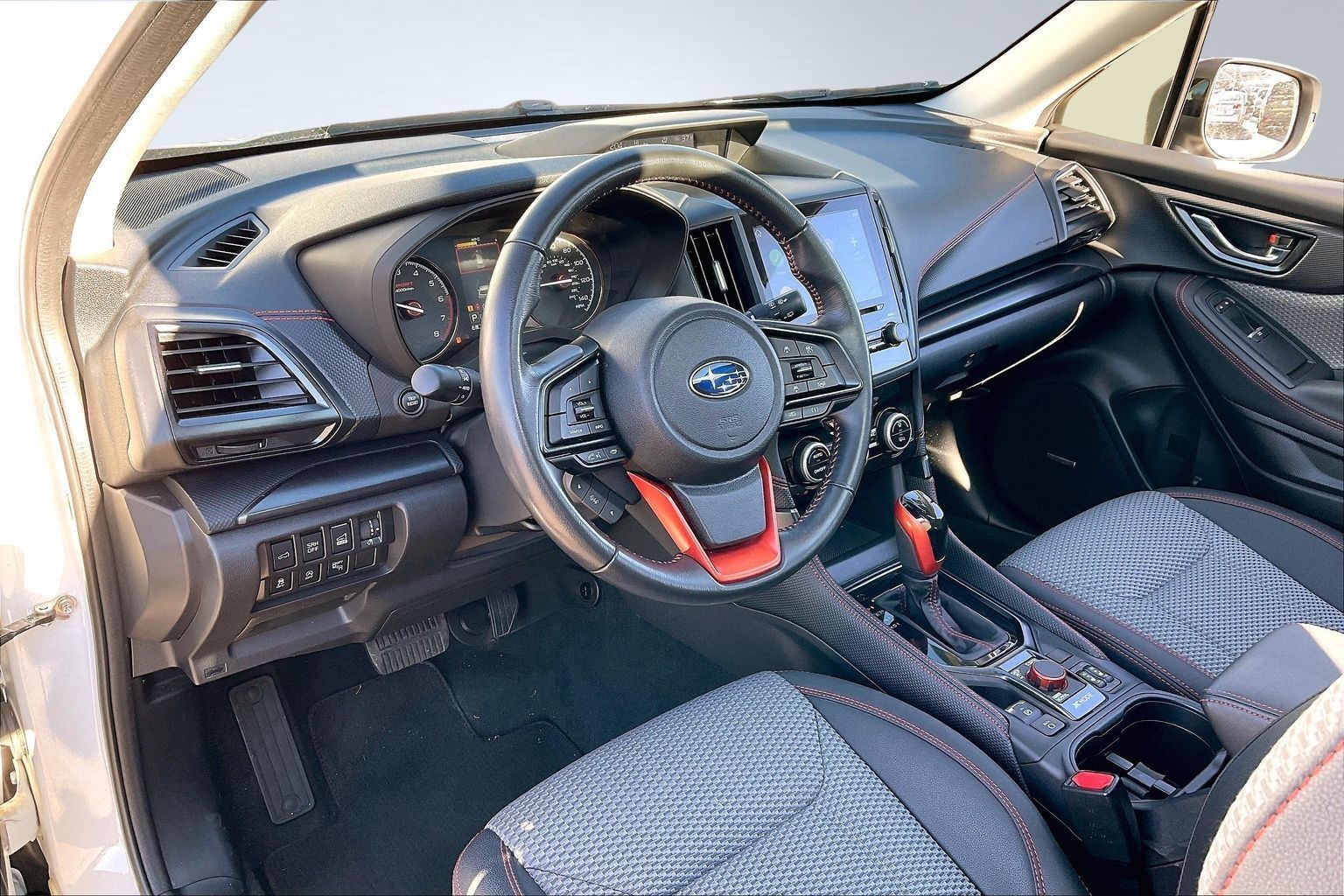 2023 SUBARU FORESTER - Image 12