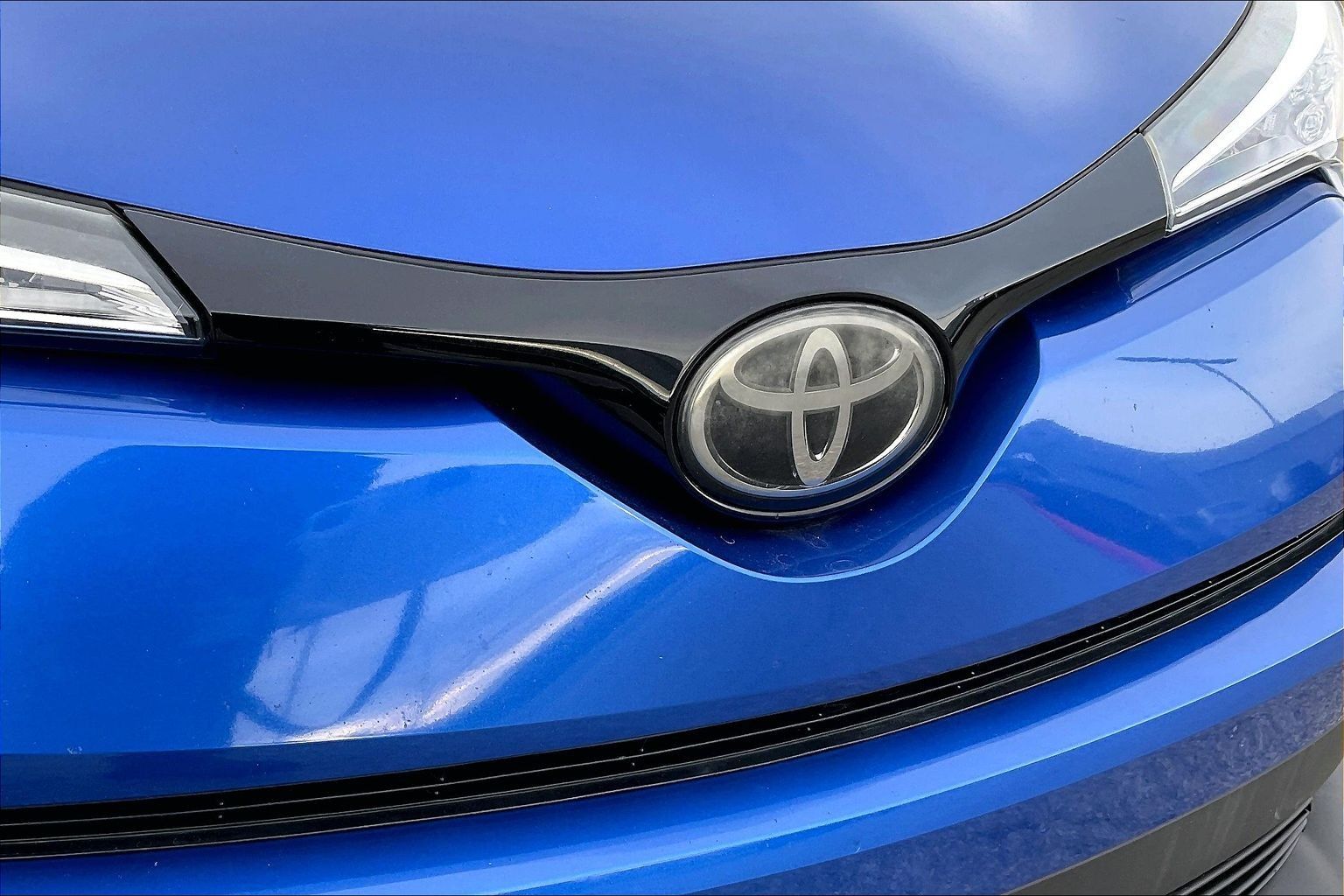 2018 TOYOTA C-HR - Image 28