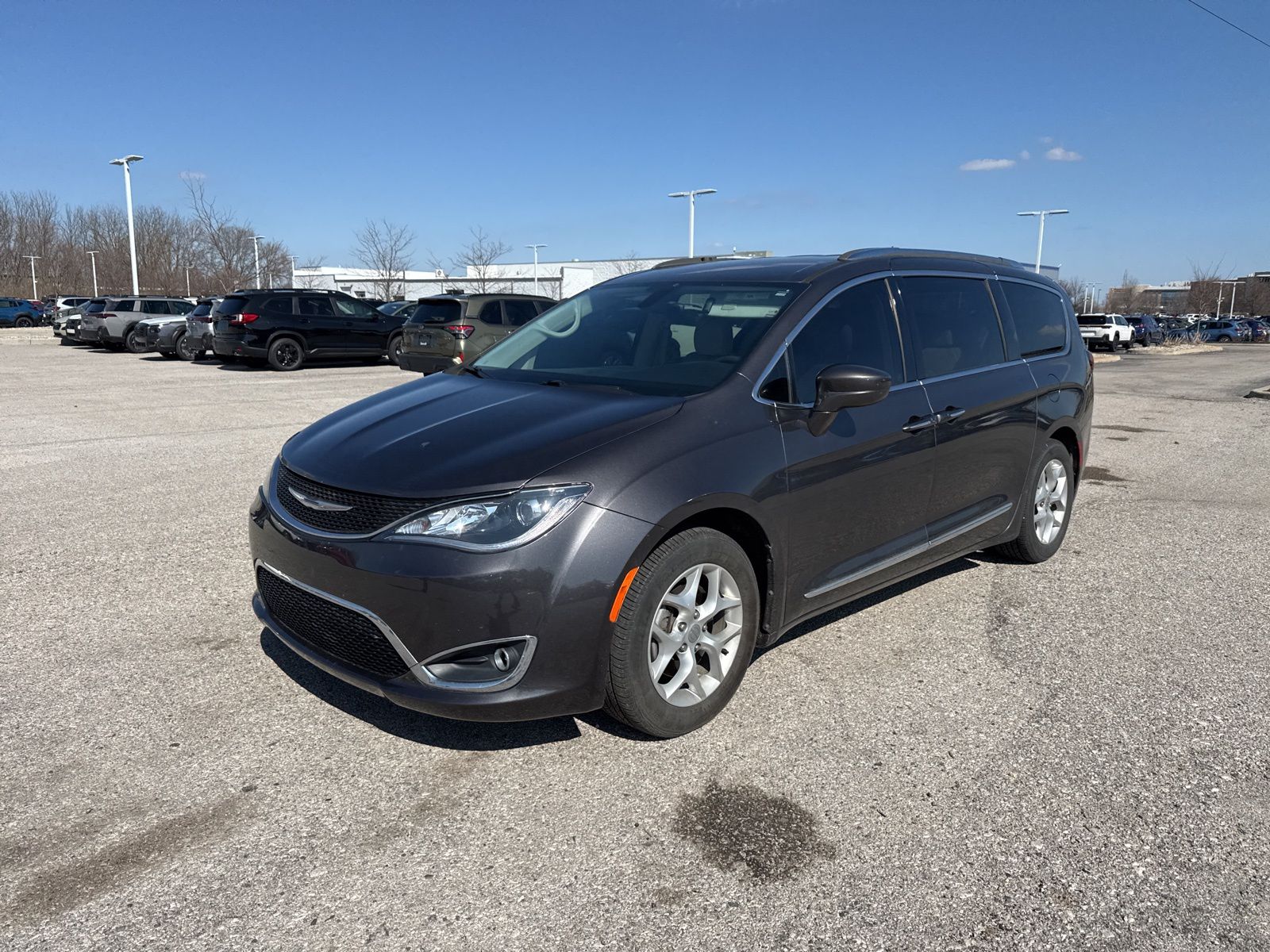 2017 Chrysler Pacifica Touring-L Plus