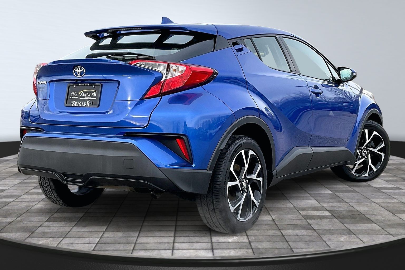 2018 TOYOTA C-HR - Image 2
