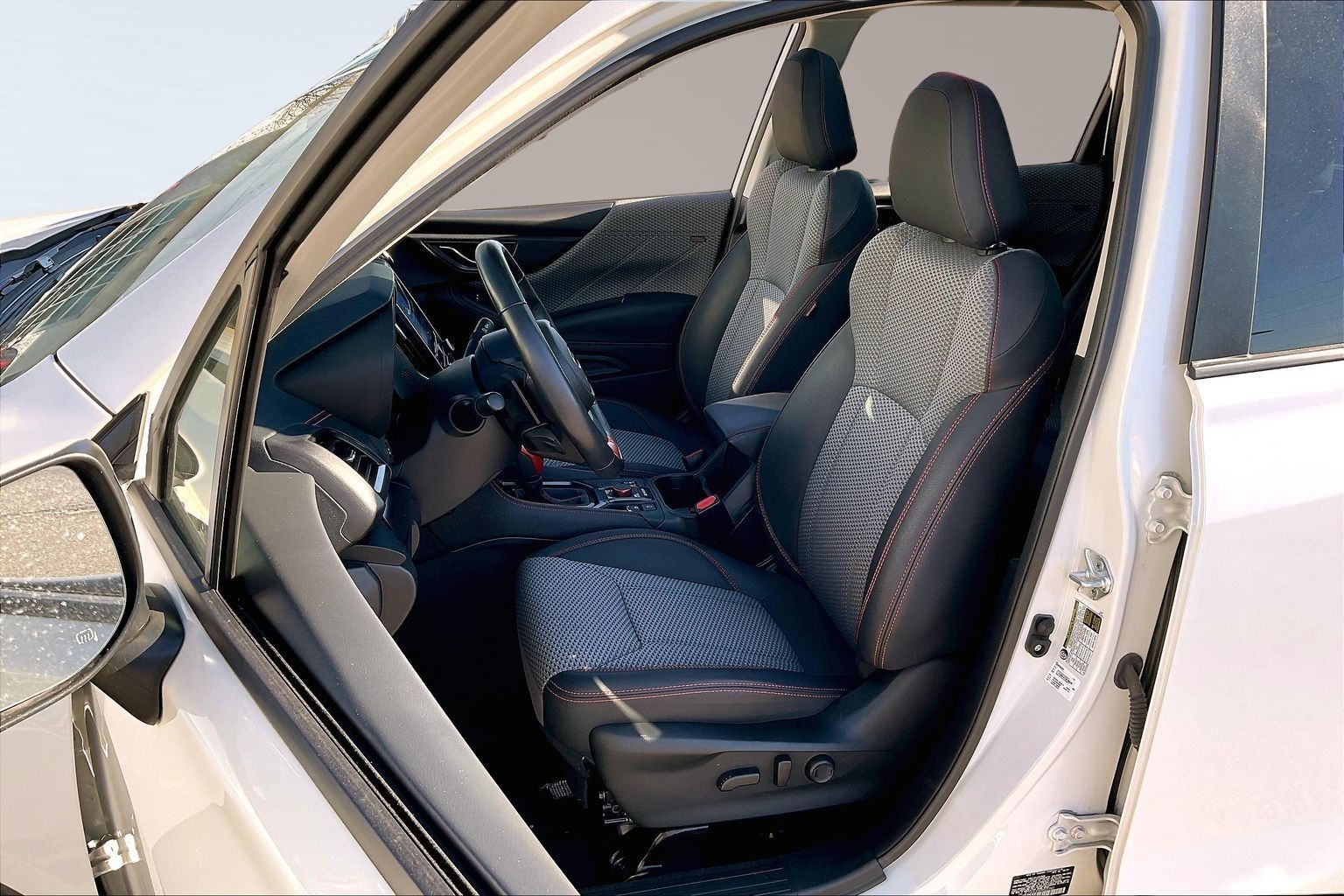 2023 SUBARU FORESTER - Image 26