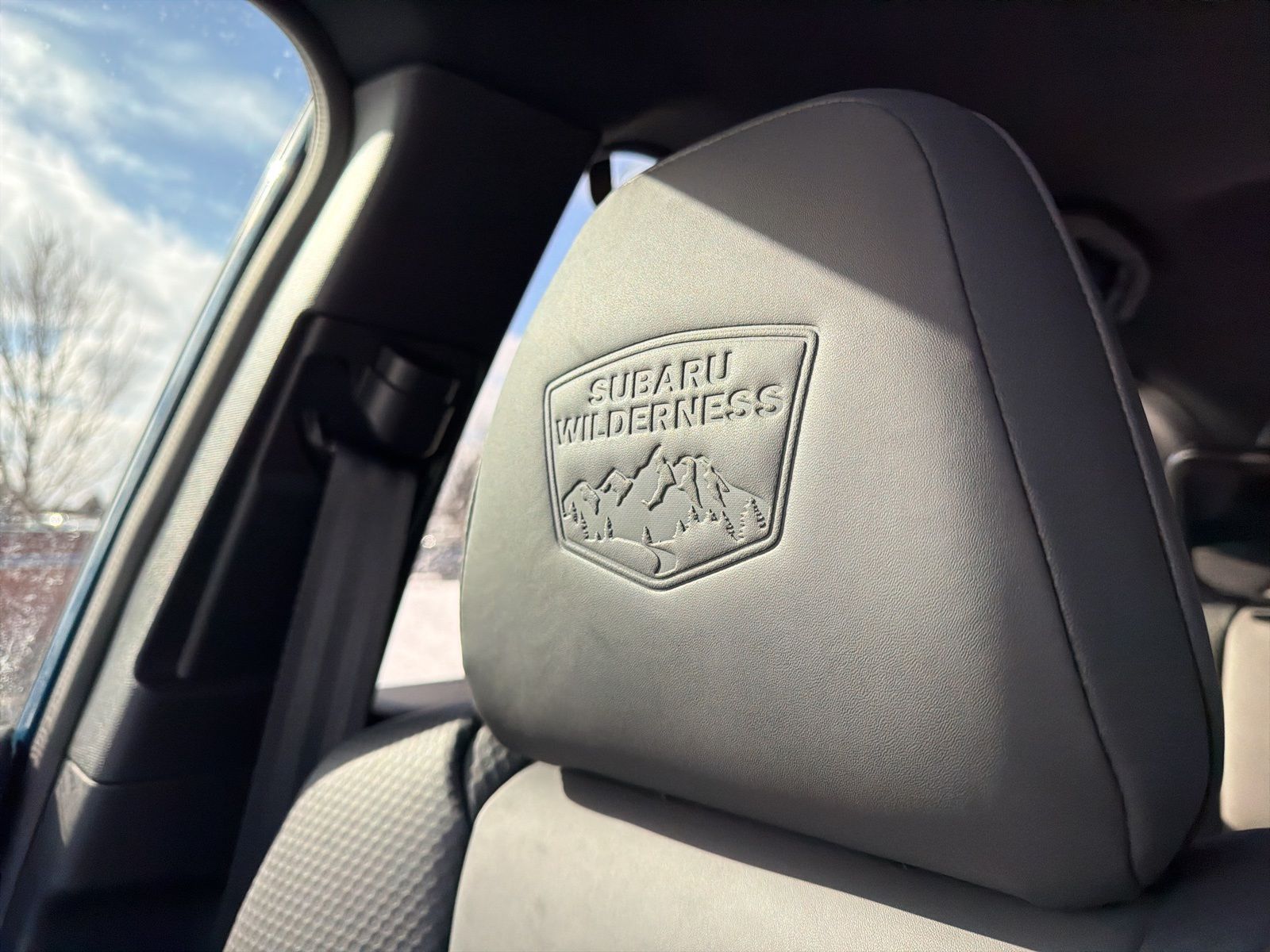 2025 SUBARU OUTBACK - Image 17