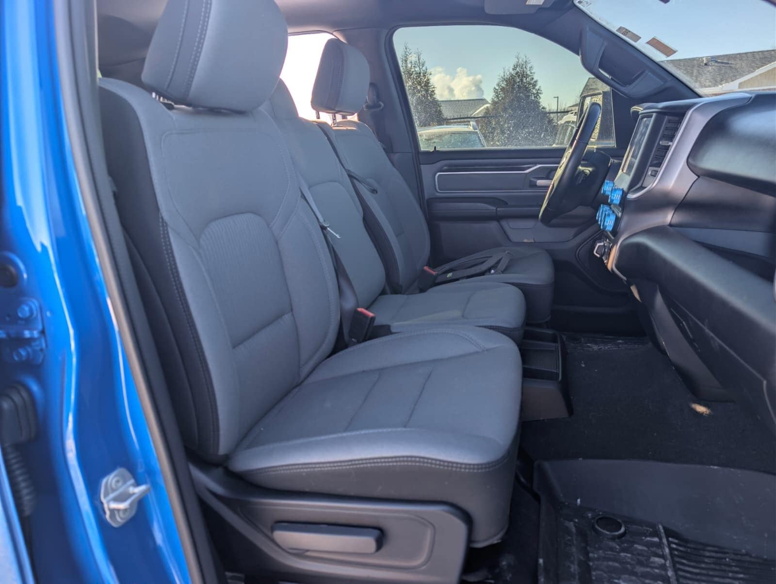 2022 RAM 1500 - Image 25