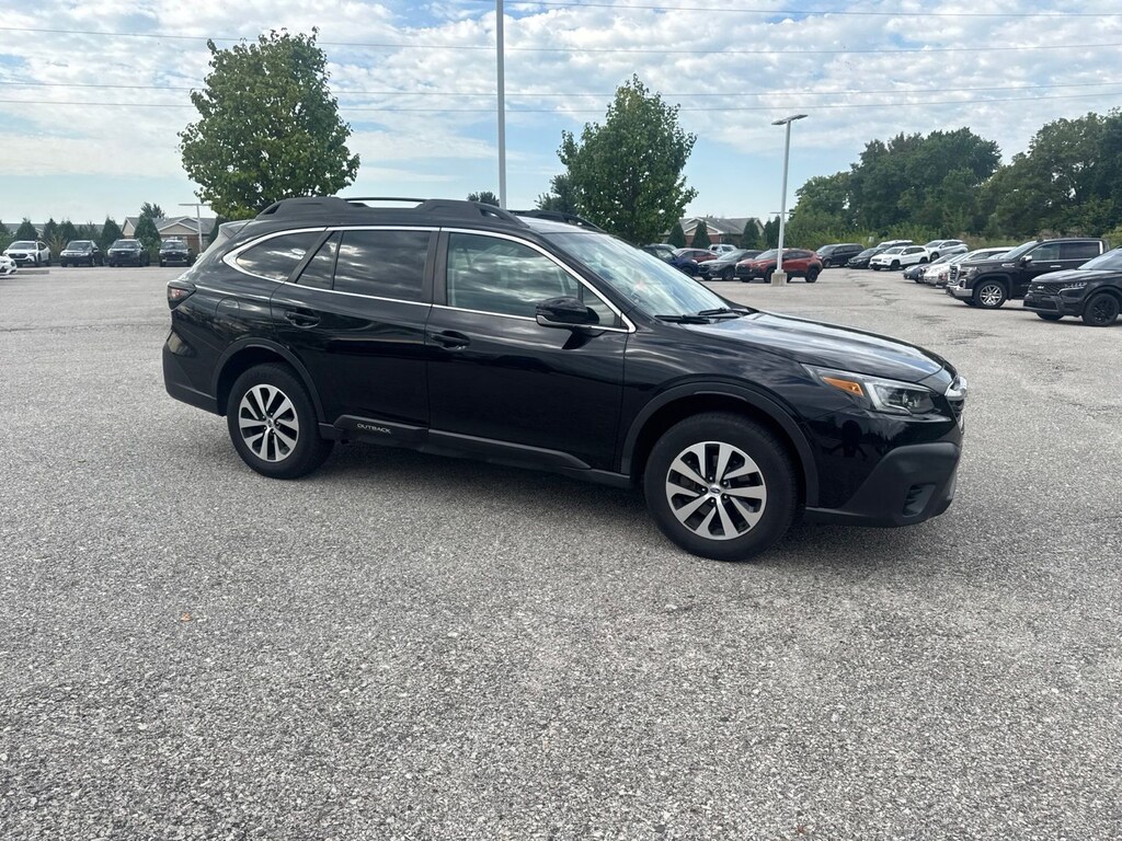 Used 2022 Subaru Outback Premium SUV