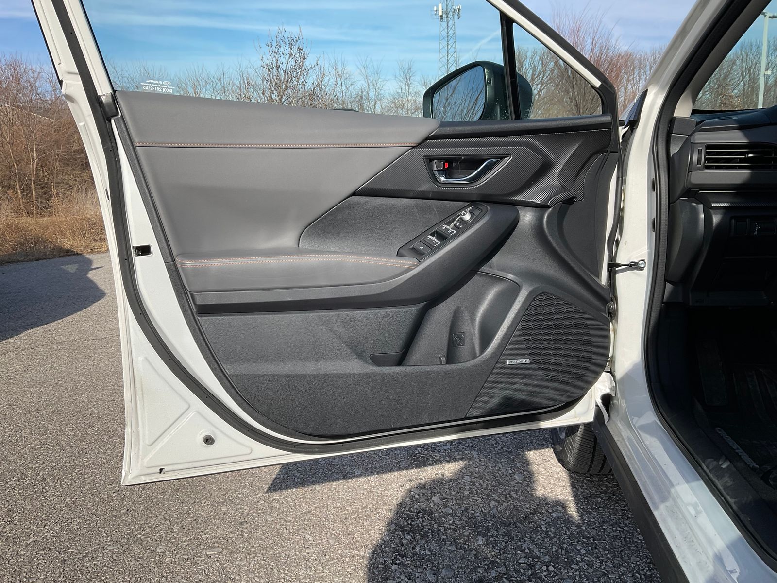 2025 SUBARU CROSSTREK - Image 14