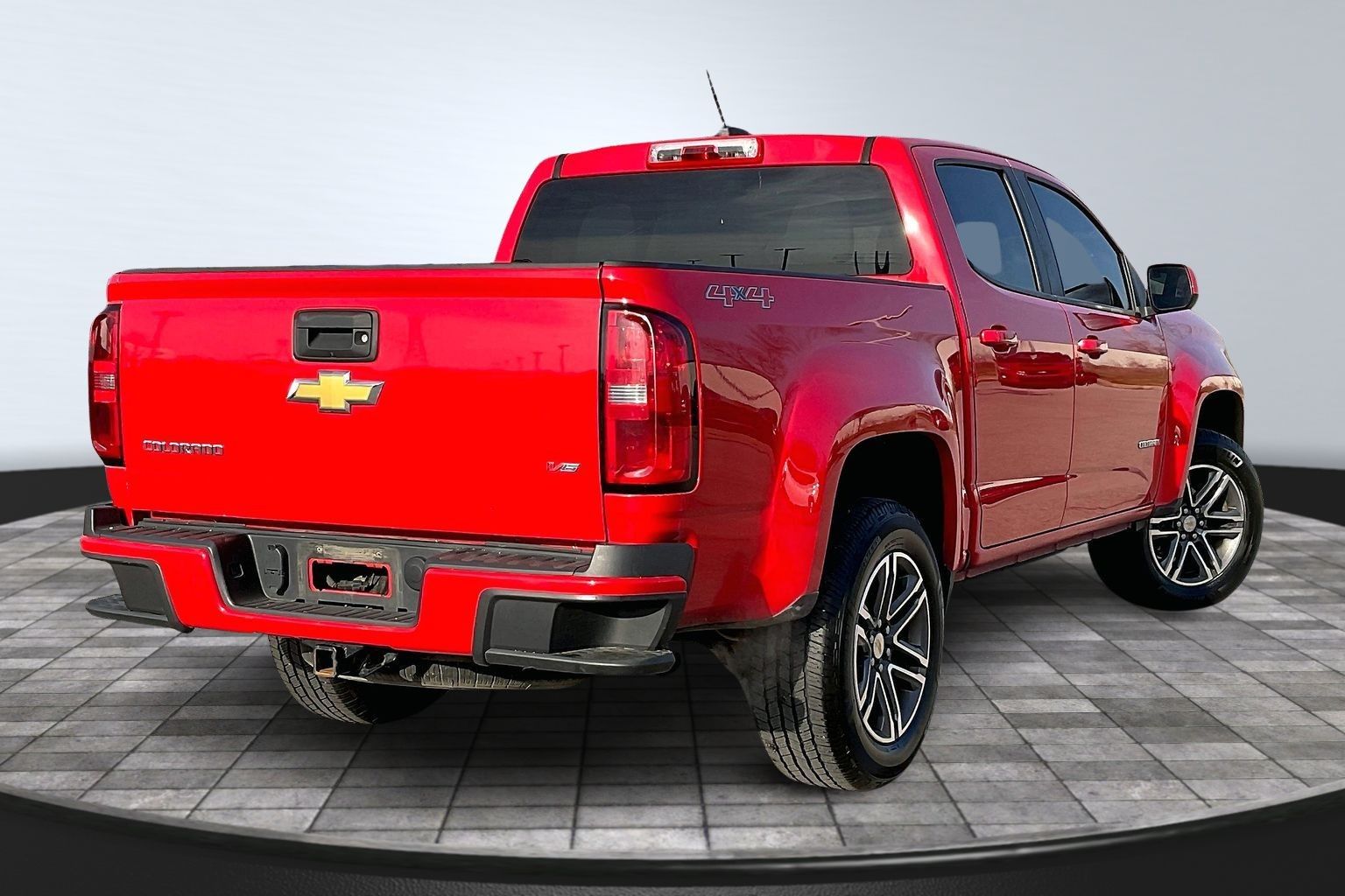 2019 CHEVROLET COLORADO - Image 2