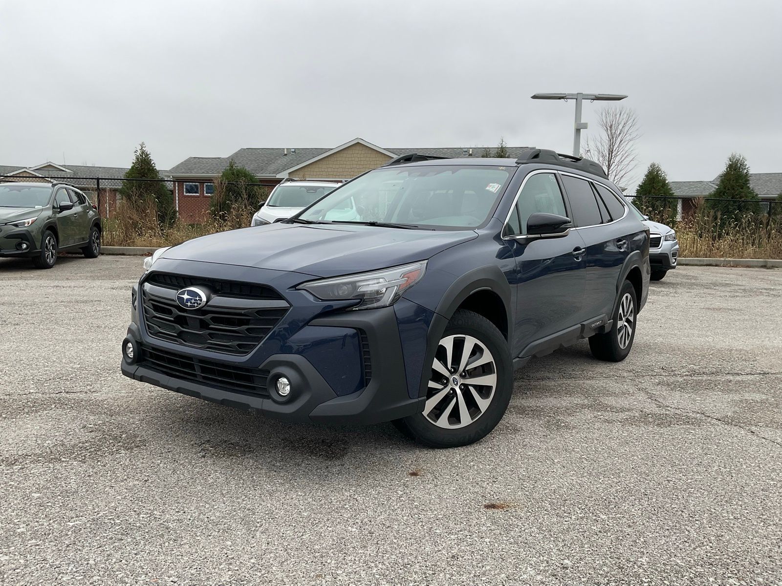 2023 Subaru Outback Premium's photo