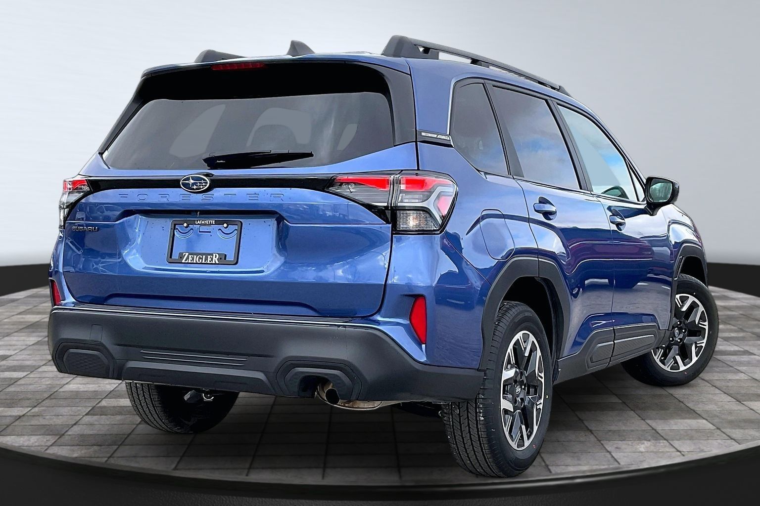 2026 SUBARU FORESTER - Image 2