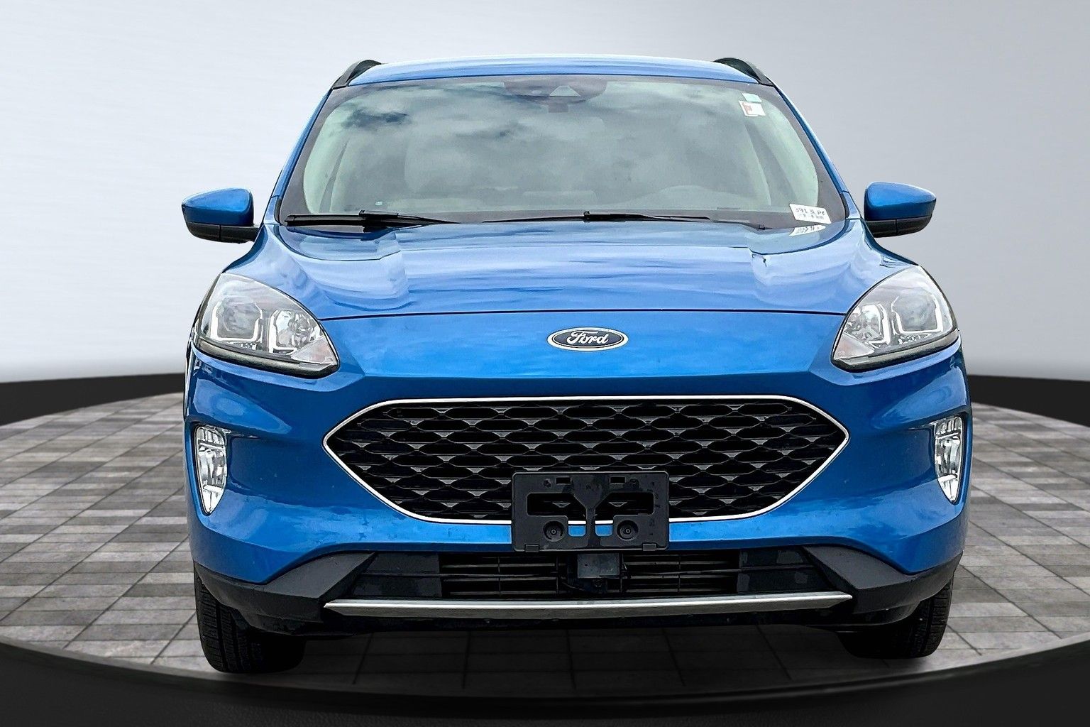 2020 Ford Escape SEL photo 3